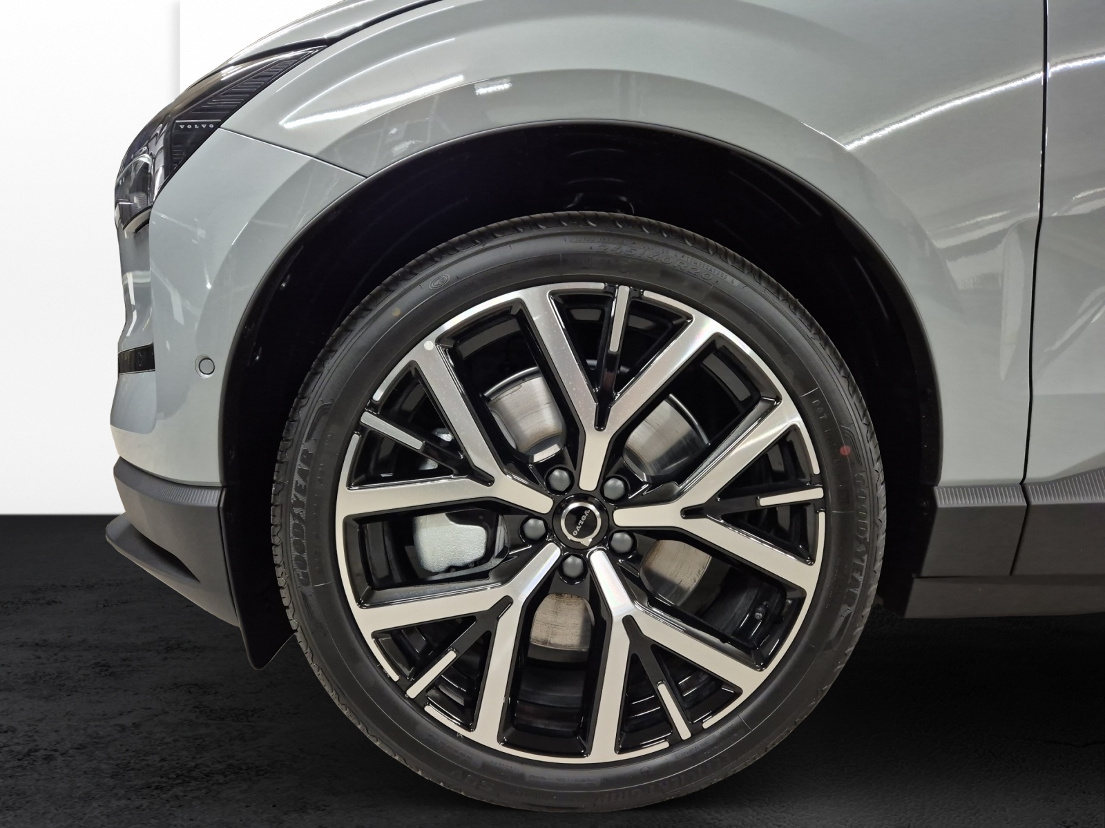 VOLVO EX30 E60 Twin Ultra Performance AWD-image-19