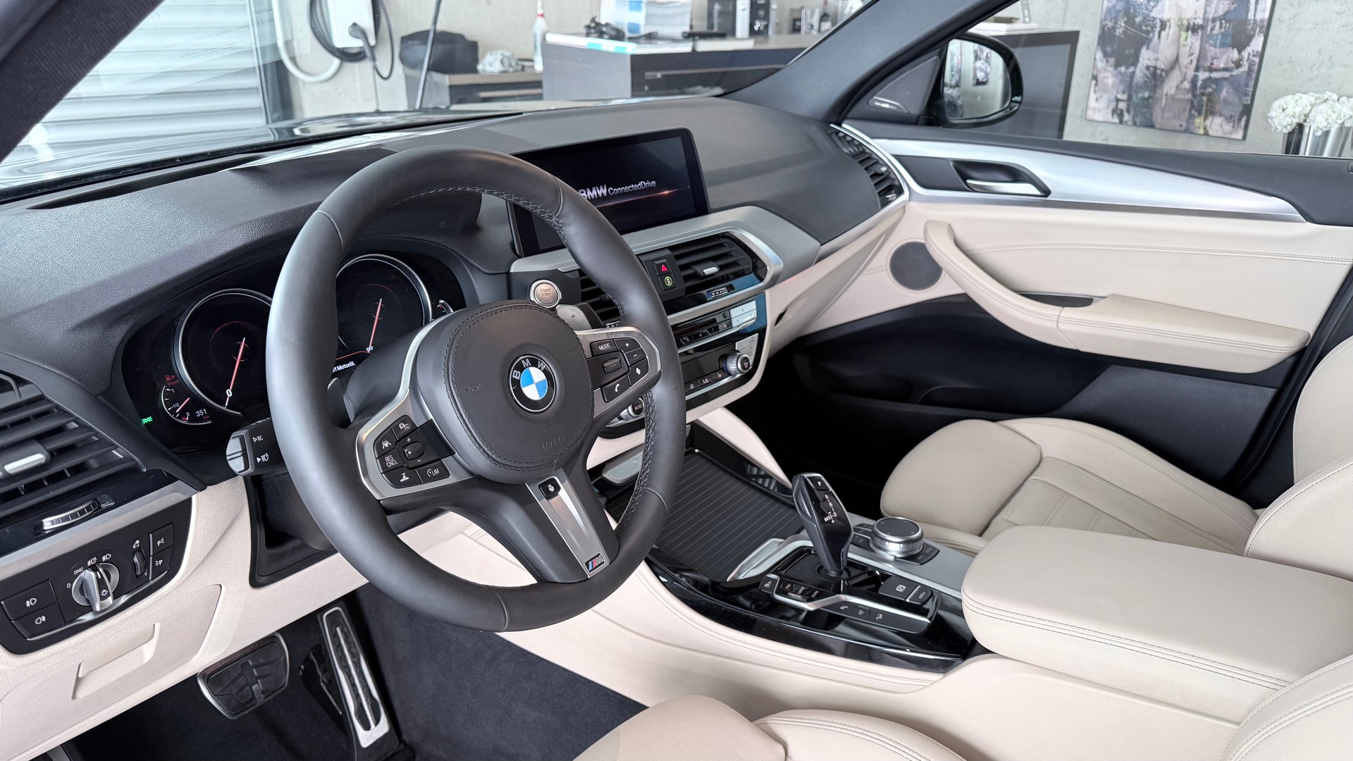 BMW X4 20d xDrive-image-17