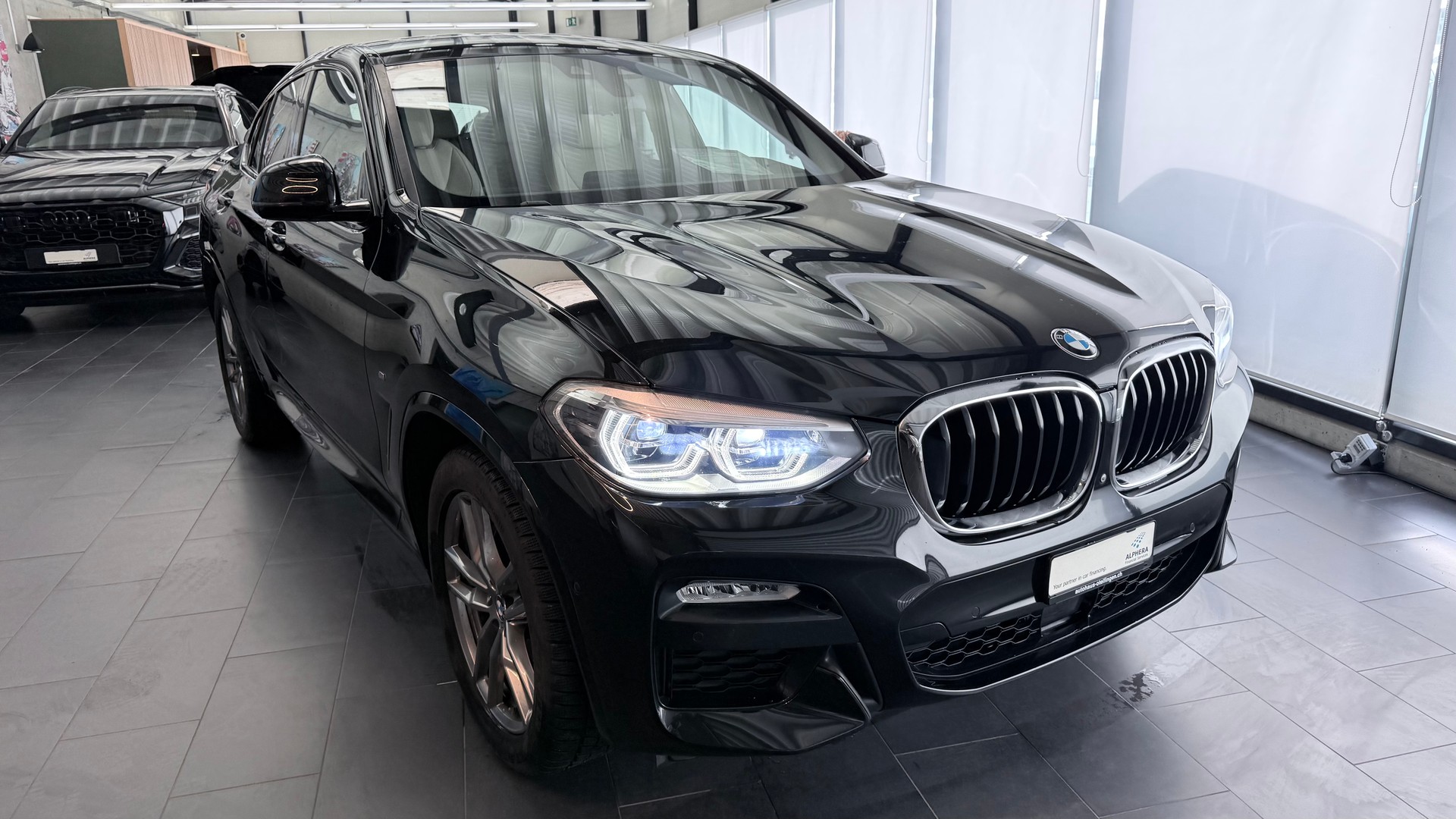 BMW X4 20d xDrive-image-8