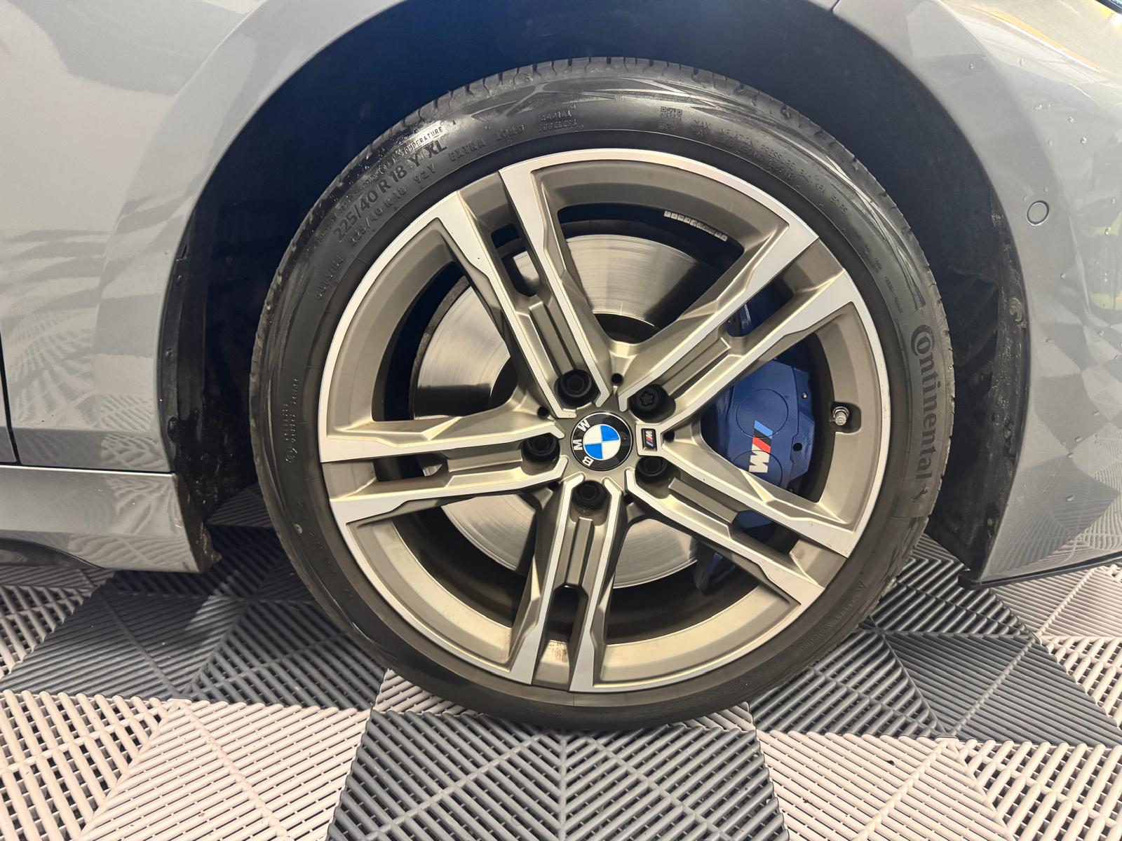 BMW M135i xDrive Steptronic-image-27