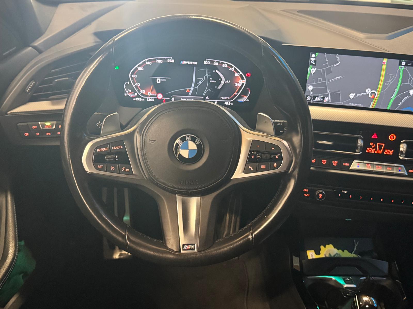 BMW M135i xDrive Steptronic-image-15