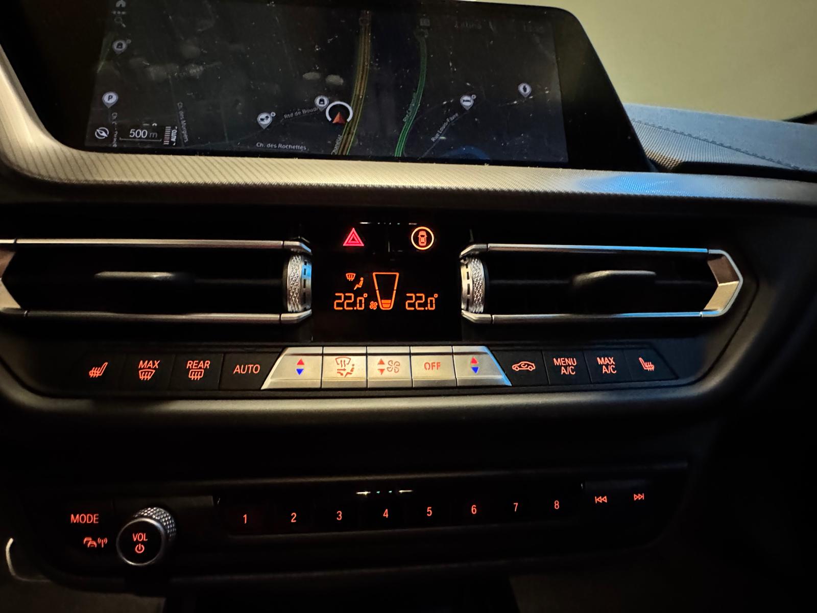 BMW M135i xDrive Steptronic-image-21