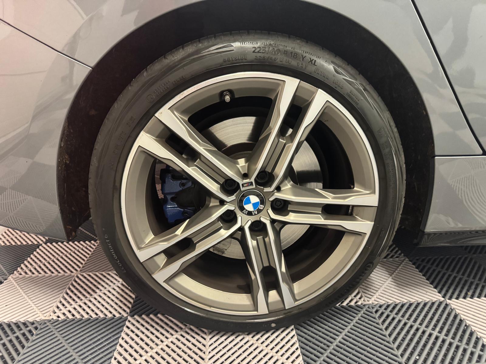 BMW M135i xDrive Steptronic-image-26