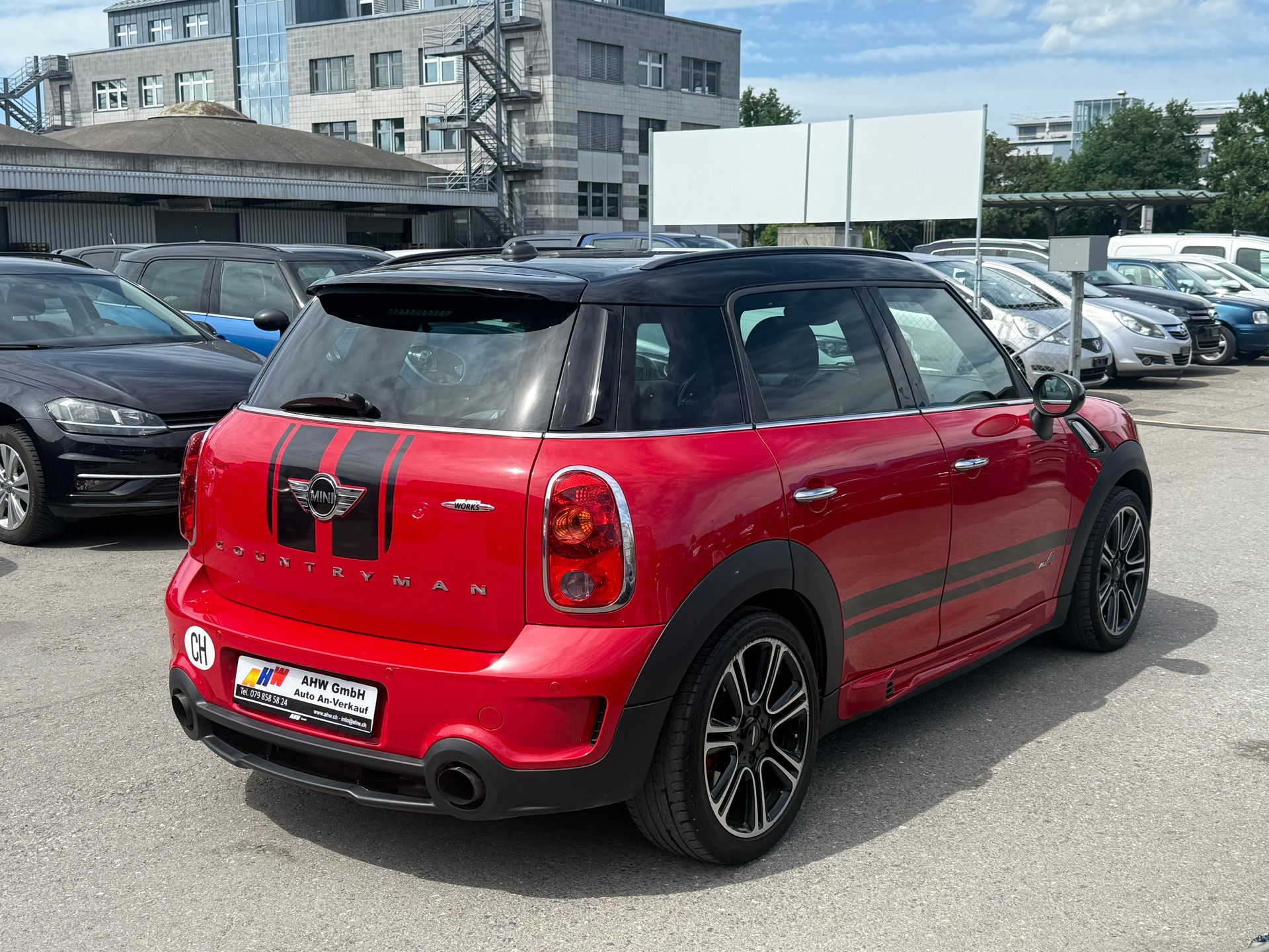 MINI Countryman John Cooper Works ALL4 Steptronic / Frisch ab MFK / harman/kardon / Navi / Leder / 8-fach Alu-image-3