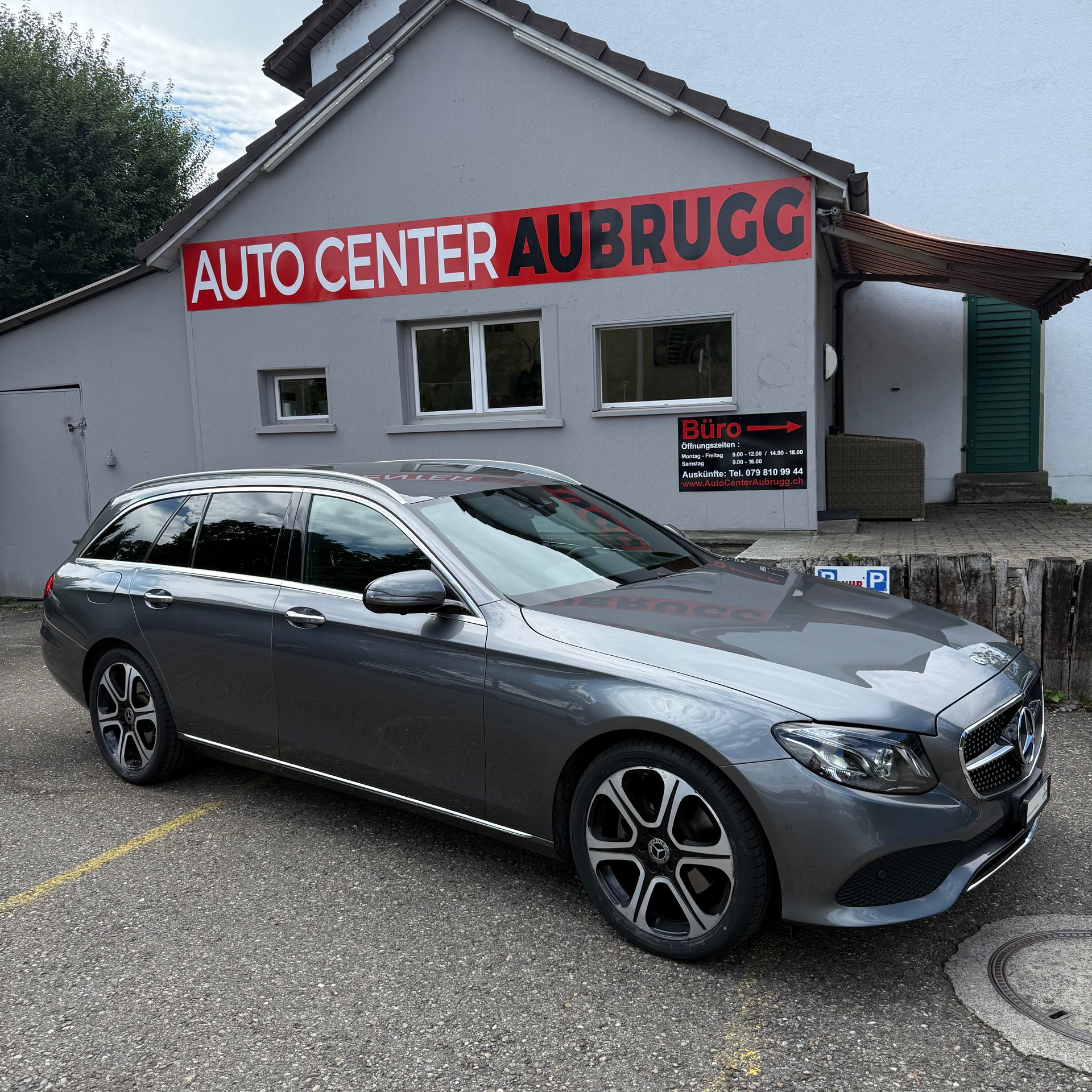 MERCEDES-BENZ E 200 Avantgarde 4 Matic 9G-Tronic *LEDER-SITZE - MFK 10.2025*