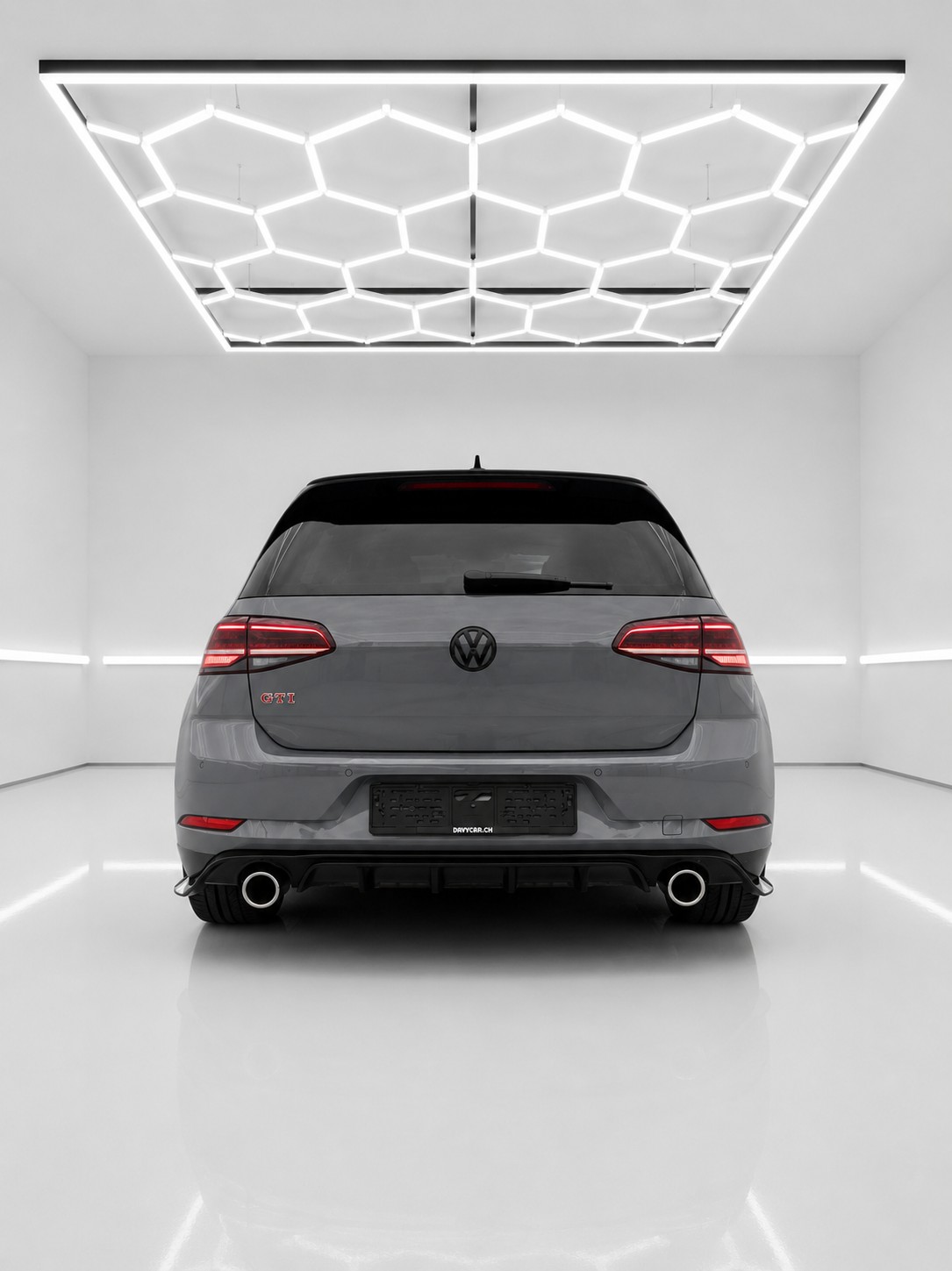 VW Golf 2.0 TSI GTI TCR DSG-image-4