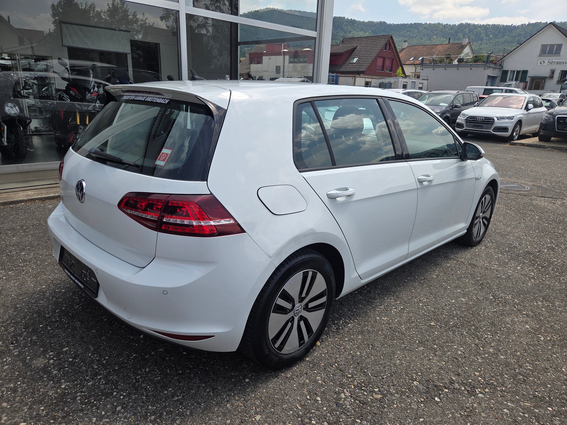 VW e-Golf-image-8