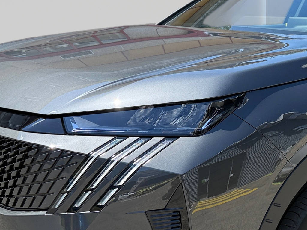 PEUGEOT 3008 Hybrid 145 e-DCS6 Allure Premium-showroom-element-2