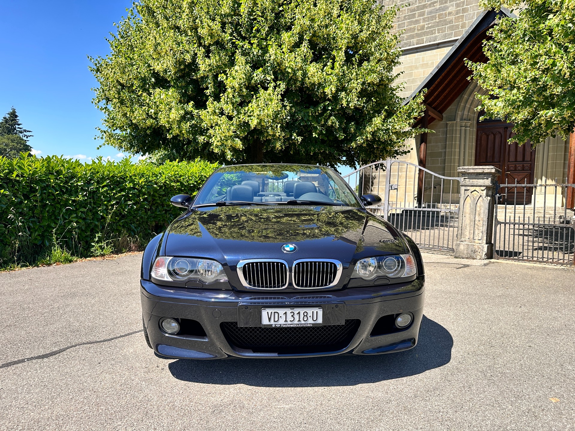 BMW M3 Cabriolet-image-1