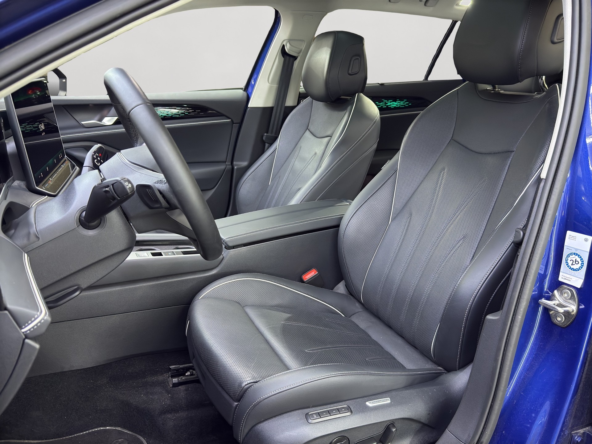 VW Passat Variant 2.0 TDI evo Business DSG-image-11