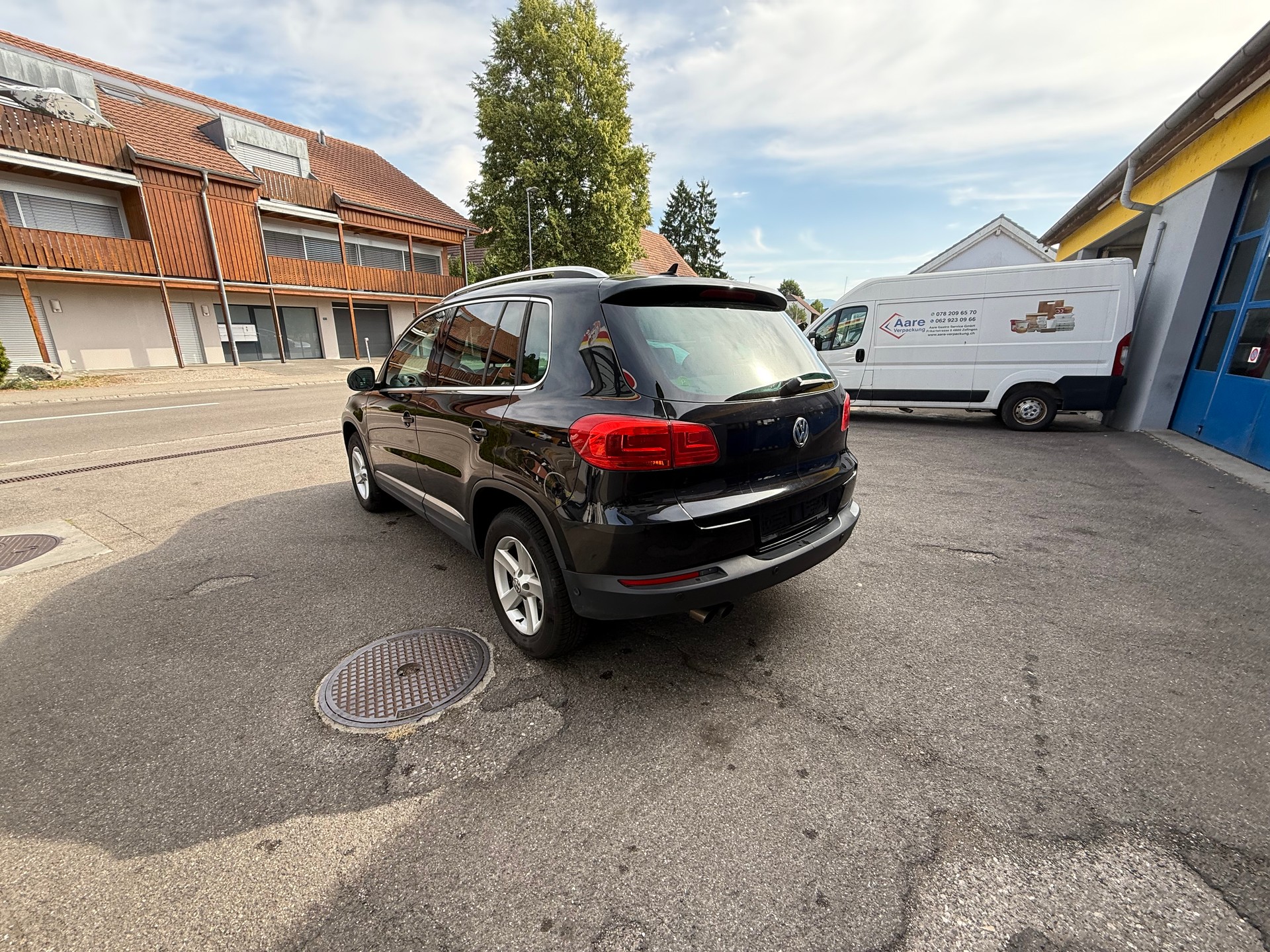 VW Tiguan 1.4 TSI Sport&Style 4Motion-image-4