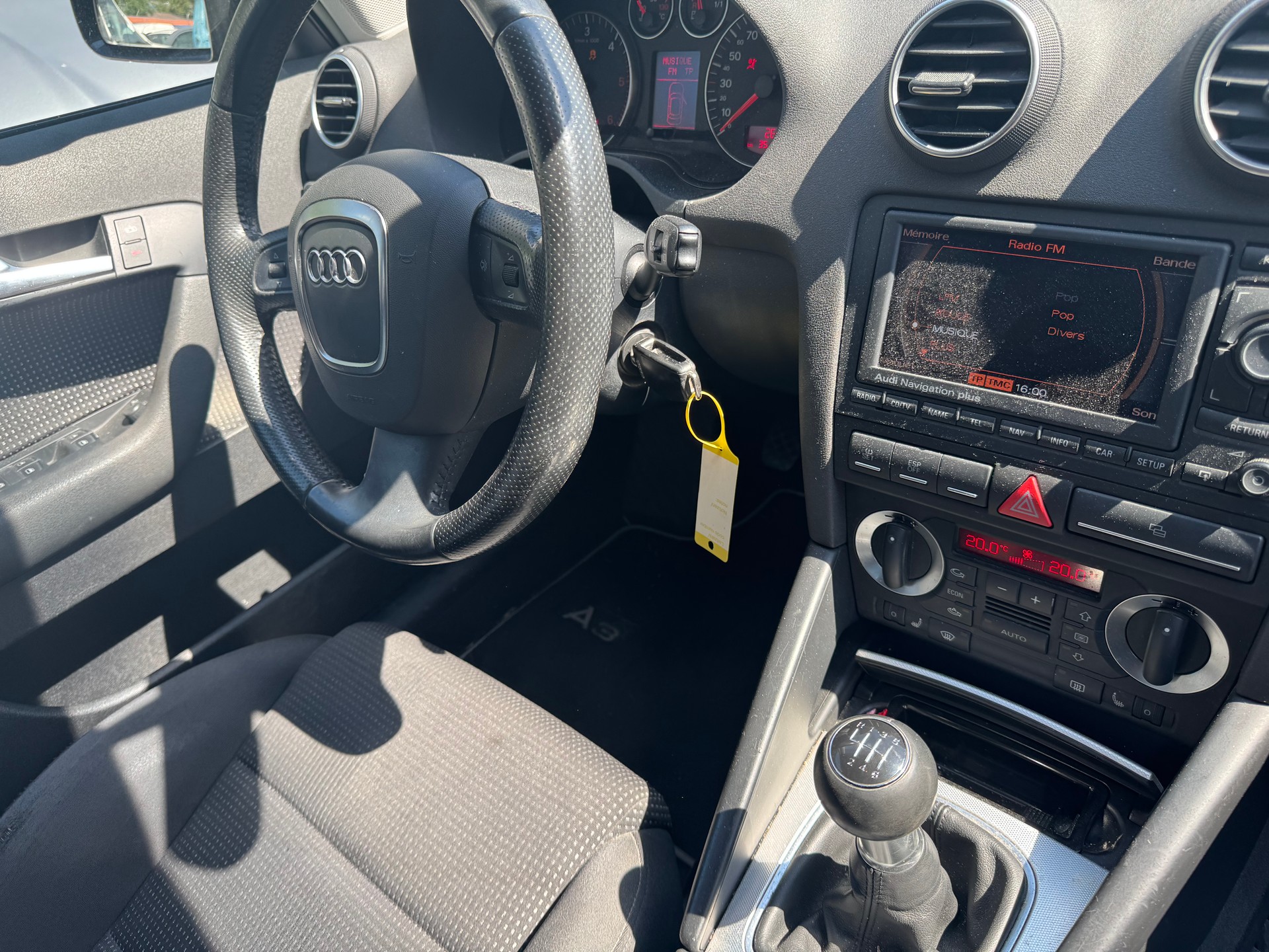 AUDI A3 2.0 TDI Ambiente-image-6