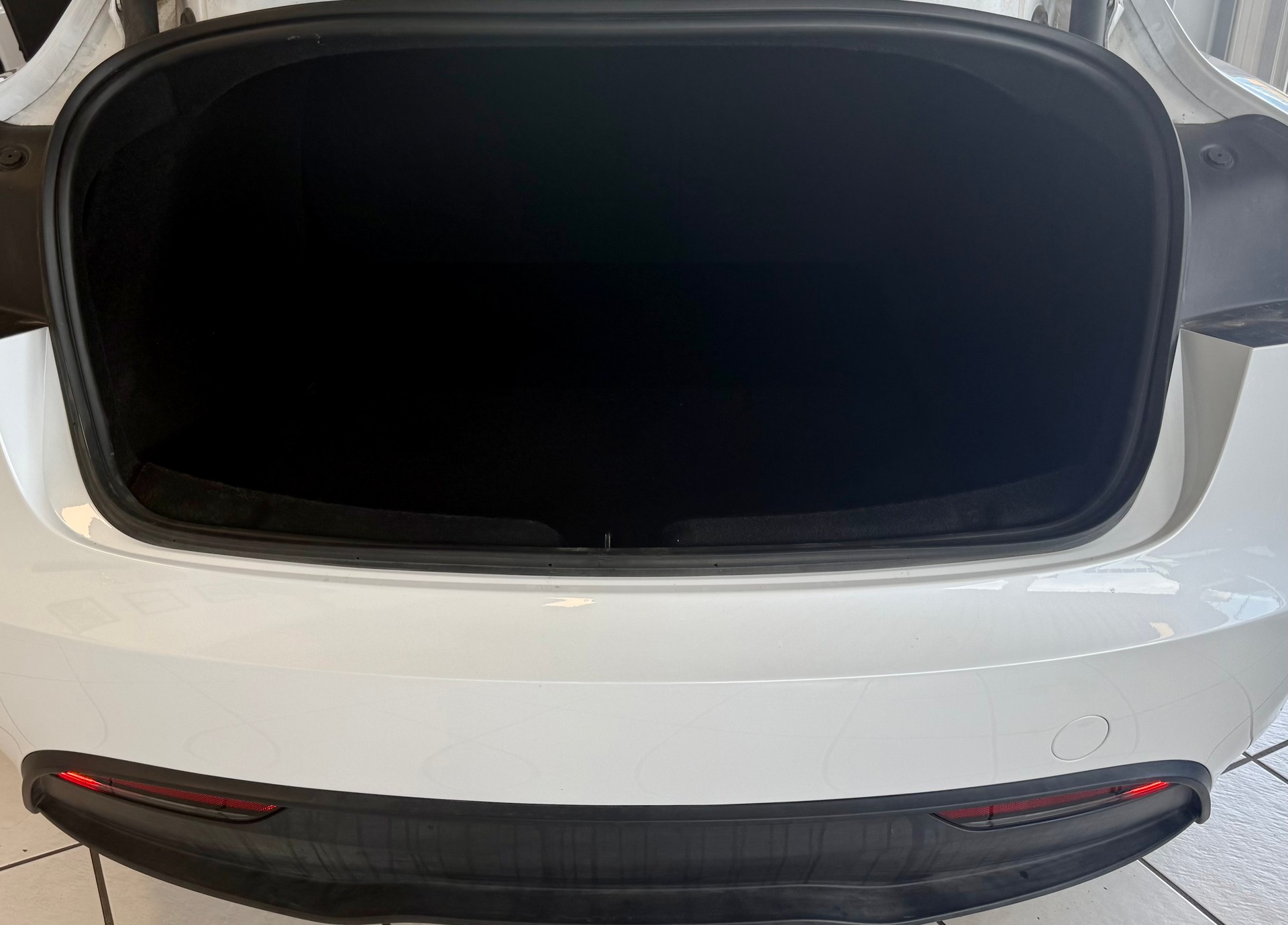 TESLA Model 3 Long Range Dual Motor AWD-image-22