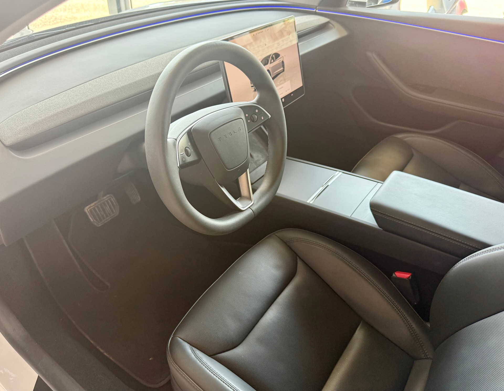 TESLA Model 3 Long Range Dual Motor AWD-image-9