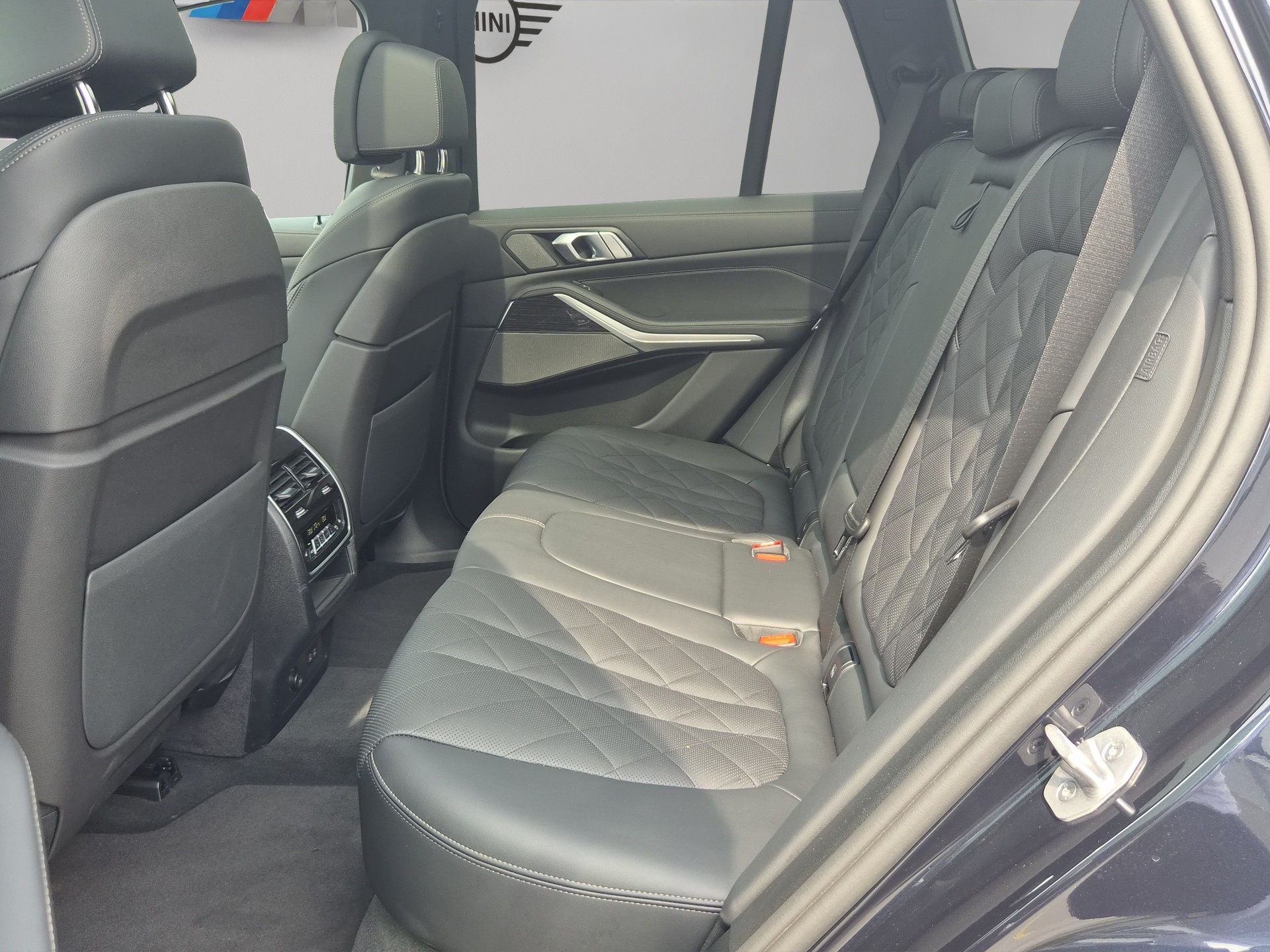 BMW X5 xDrive 48V 30d M Sport Steptronic-image-18