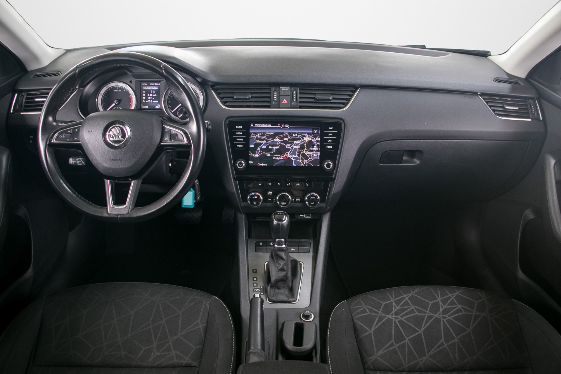 SKODA Octavia Combi 1.5 TSI Clever DSG-showroom-element-3