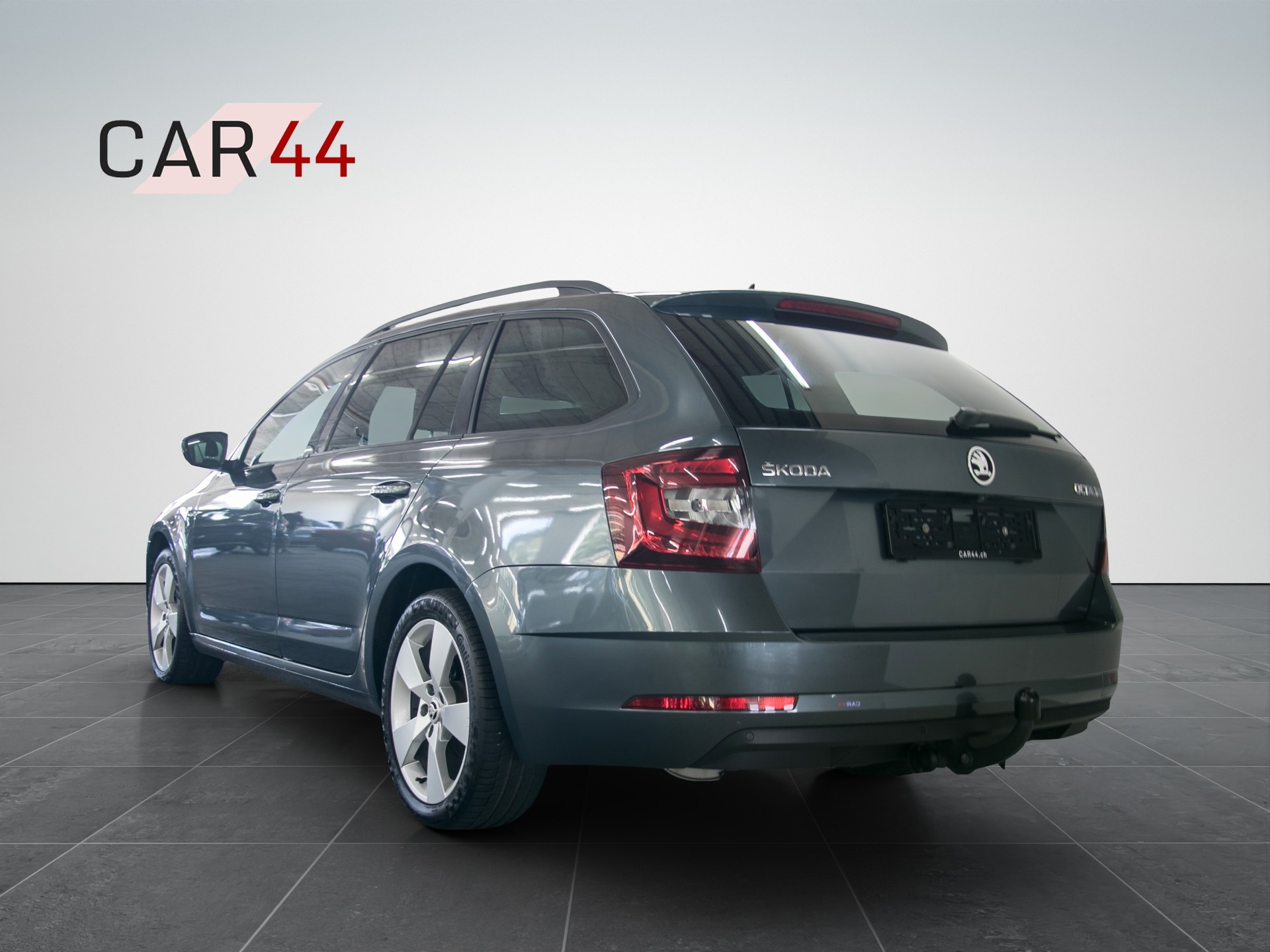 SKODA Octavia Combi 1.5 TSI Clever DSG-showroom-element-2