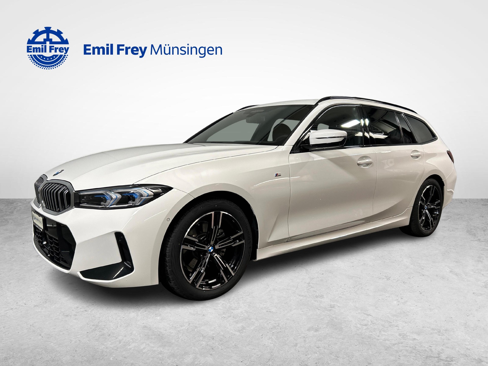 BMW 320d xDrive SAG Touring-showroom-element-1
