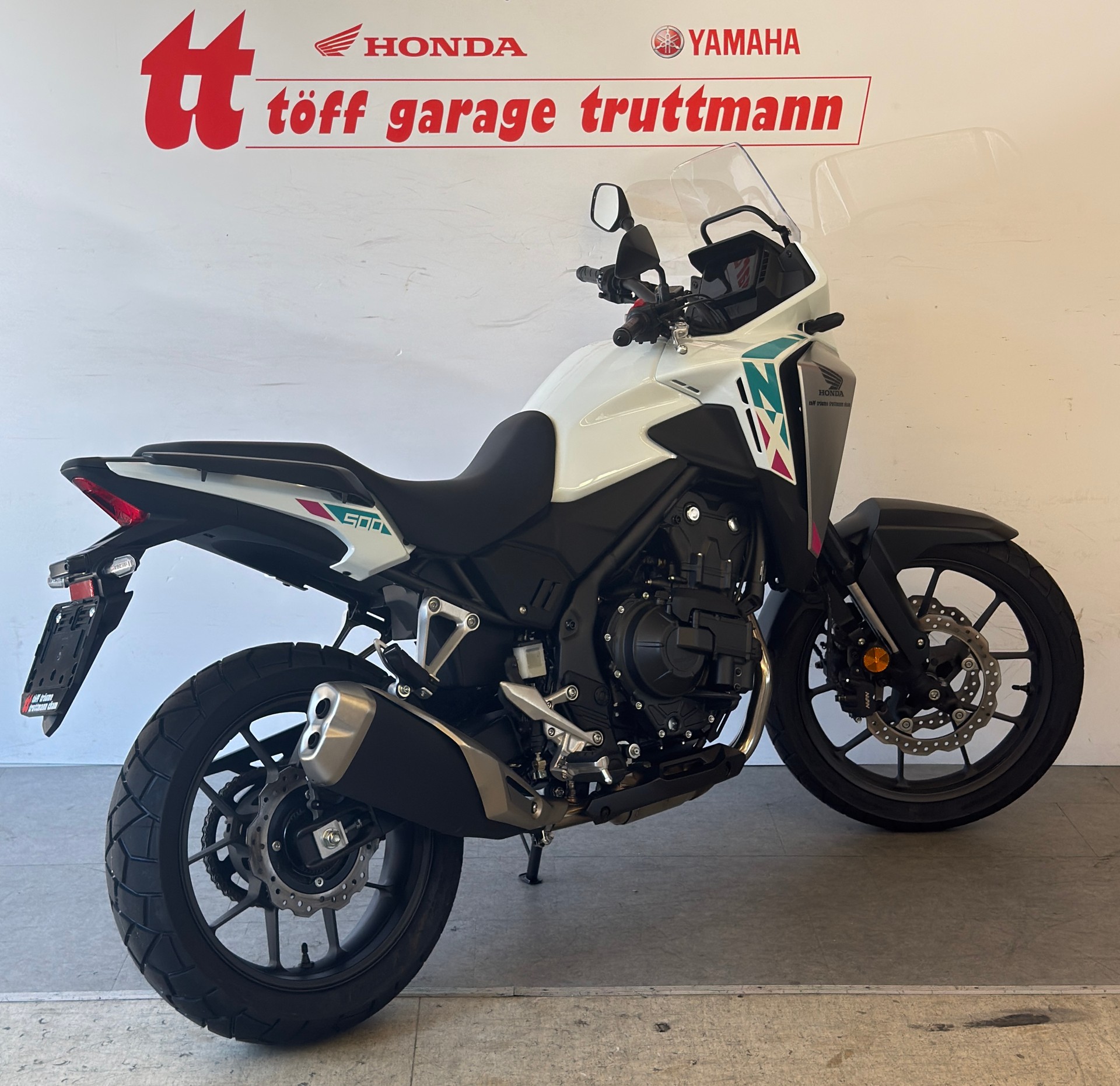 HONDA NX500 E-Clutch-image-3