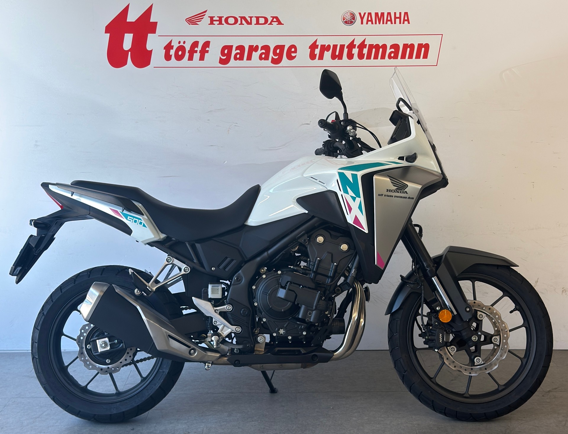 HONDA NX500 E-Clutch-image-0