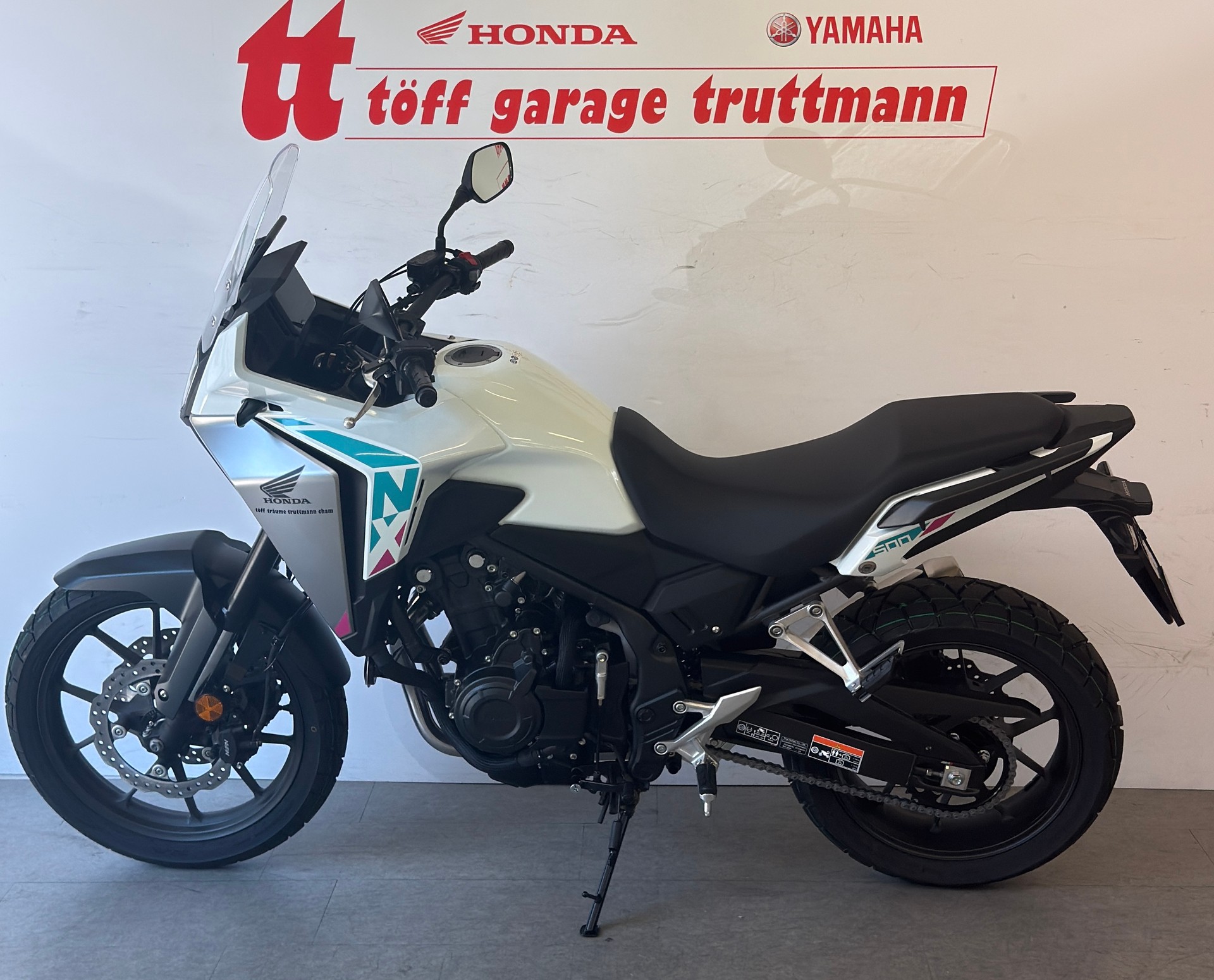 HONDA NX500 E-Clutch-image-1