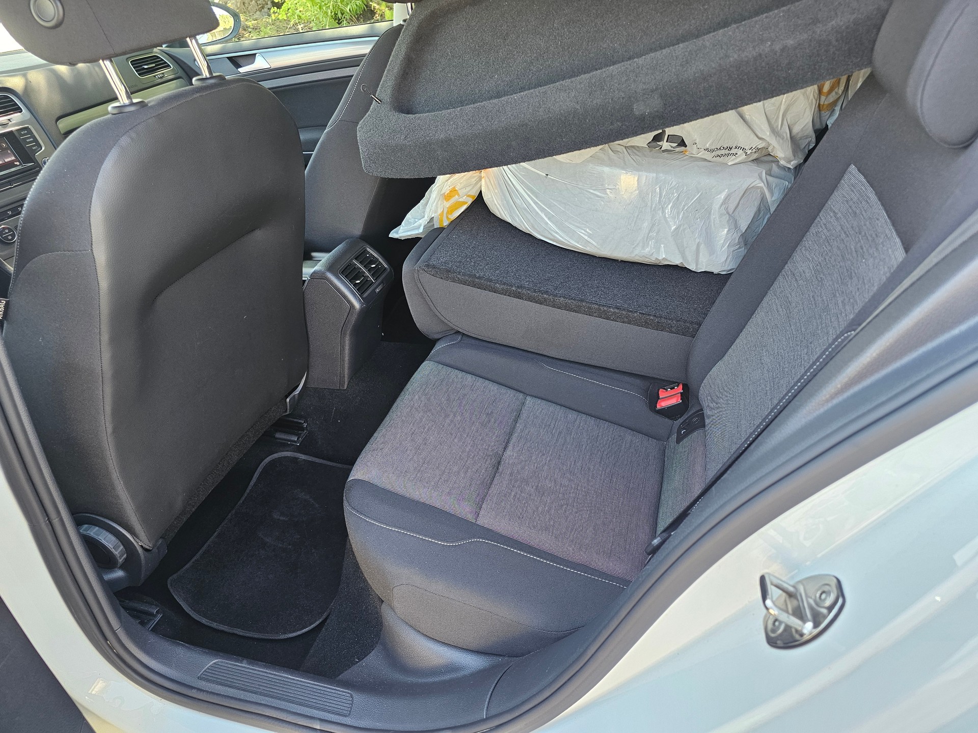VW Golf 1.2 TSI Trendline-image-11