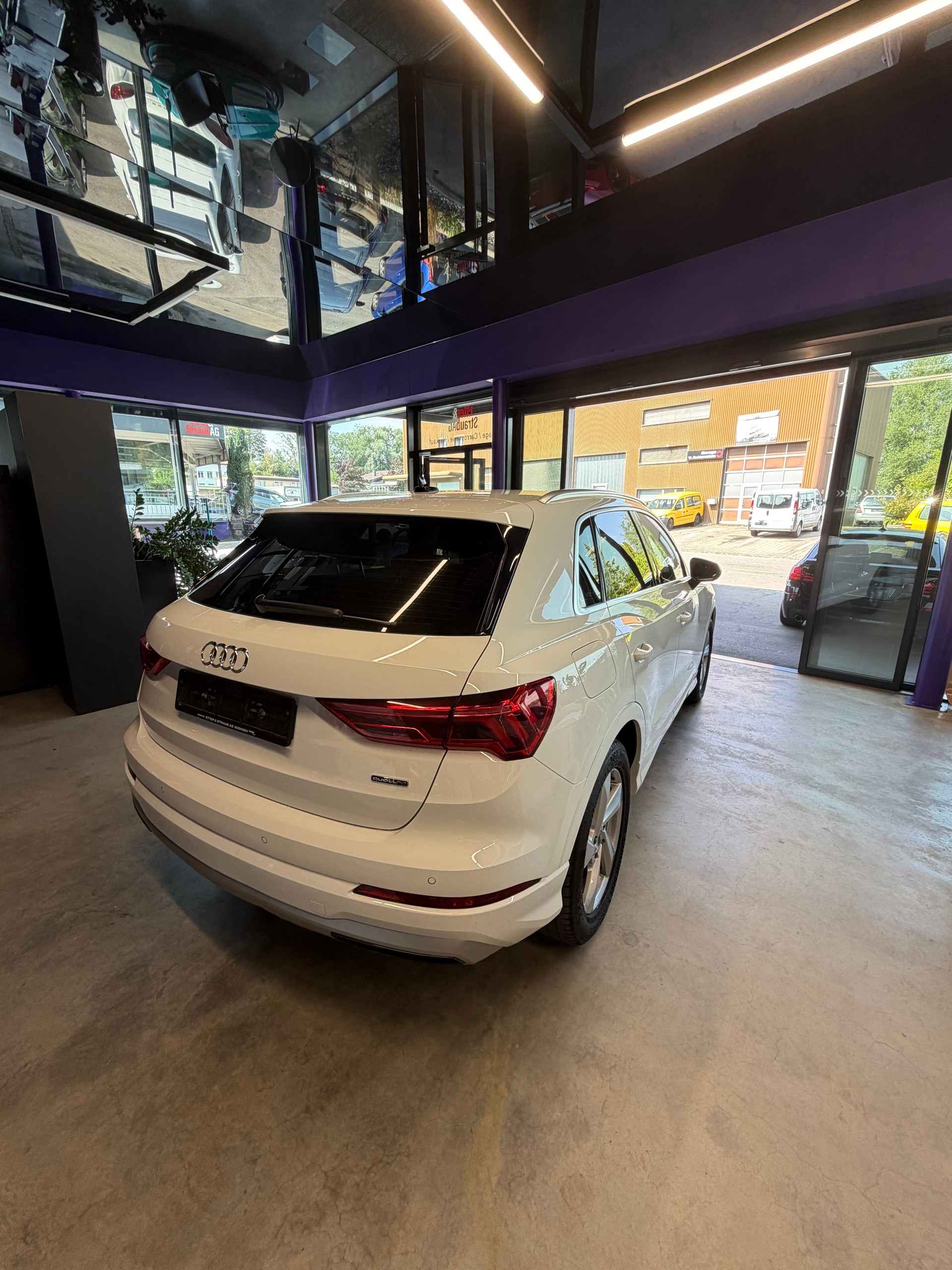 AUDI Q3 35 TDI advanced Attraction quattro S-tronic-image-15