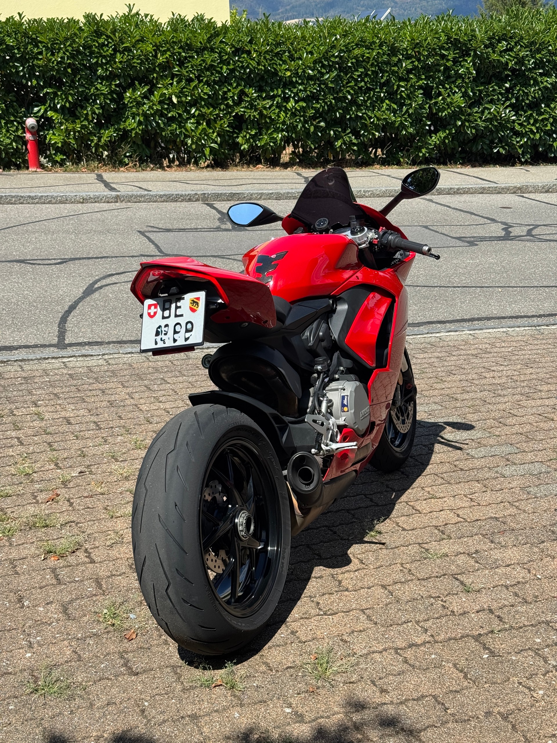 DUCATI Panigale V2-image-1