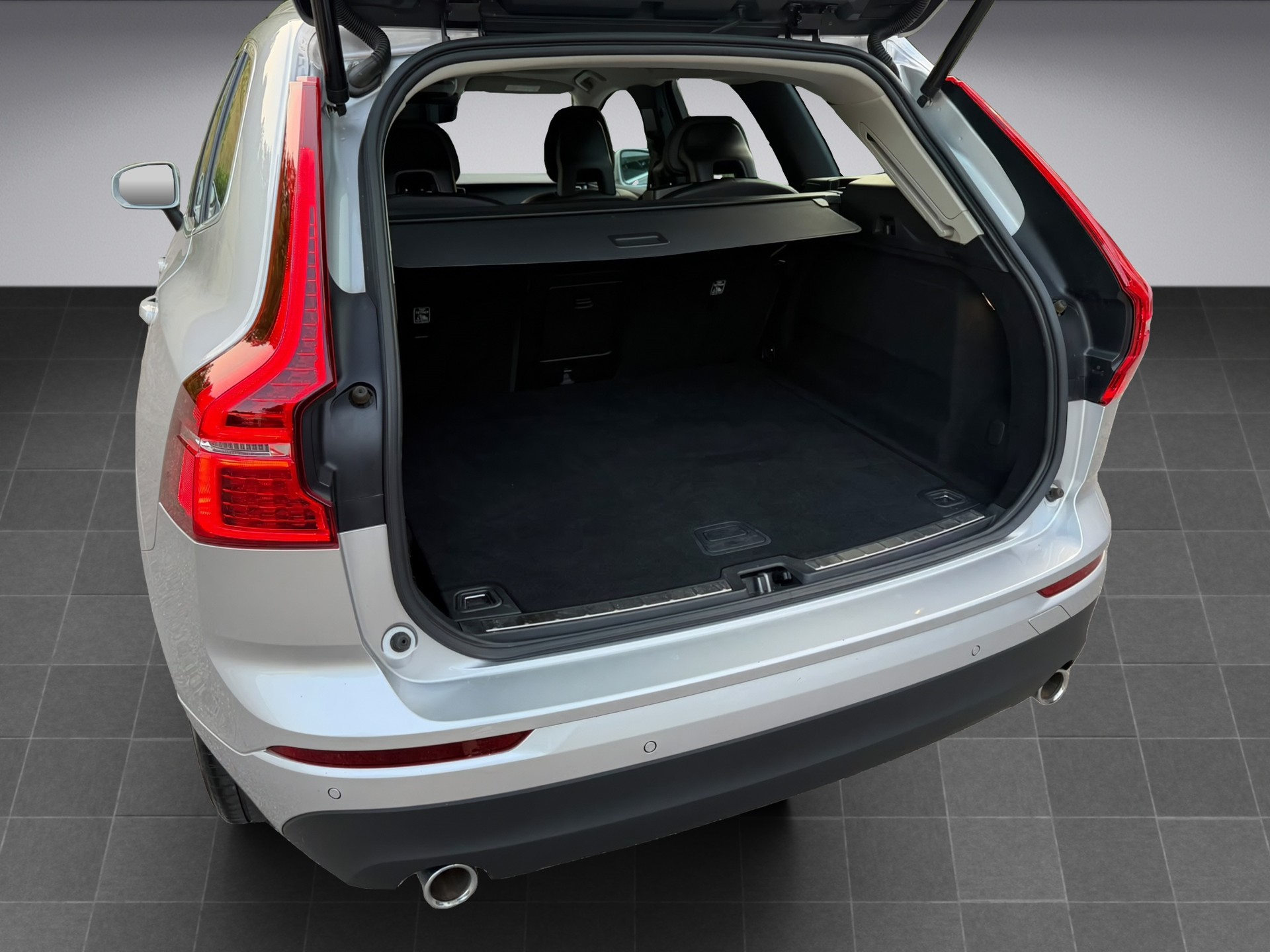 VOLVO XC60 D4 AWD Momentum Geartronic * 190PS *-image-18