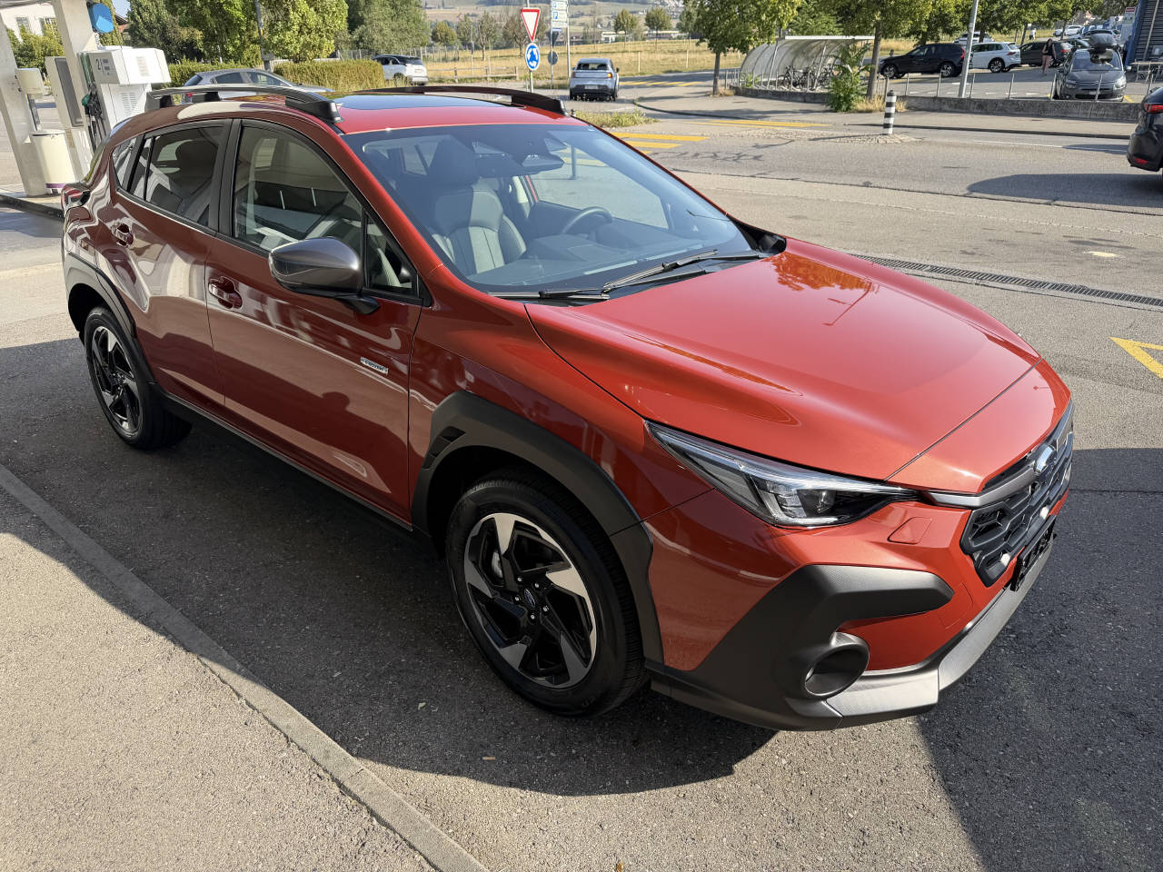 SUBARU Crosstrek 2.0i e-Boxer Luxury-image-3