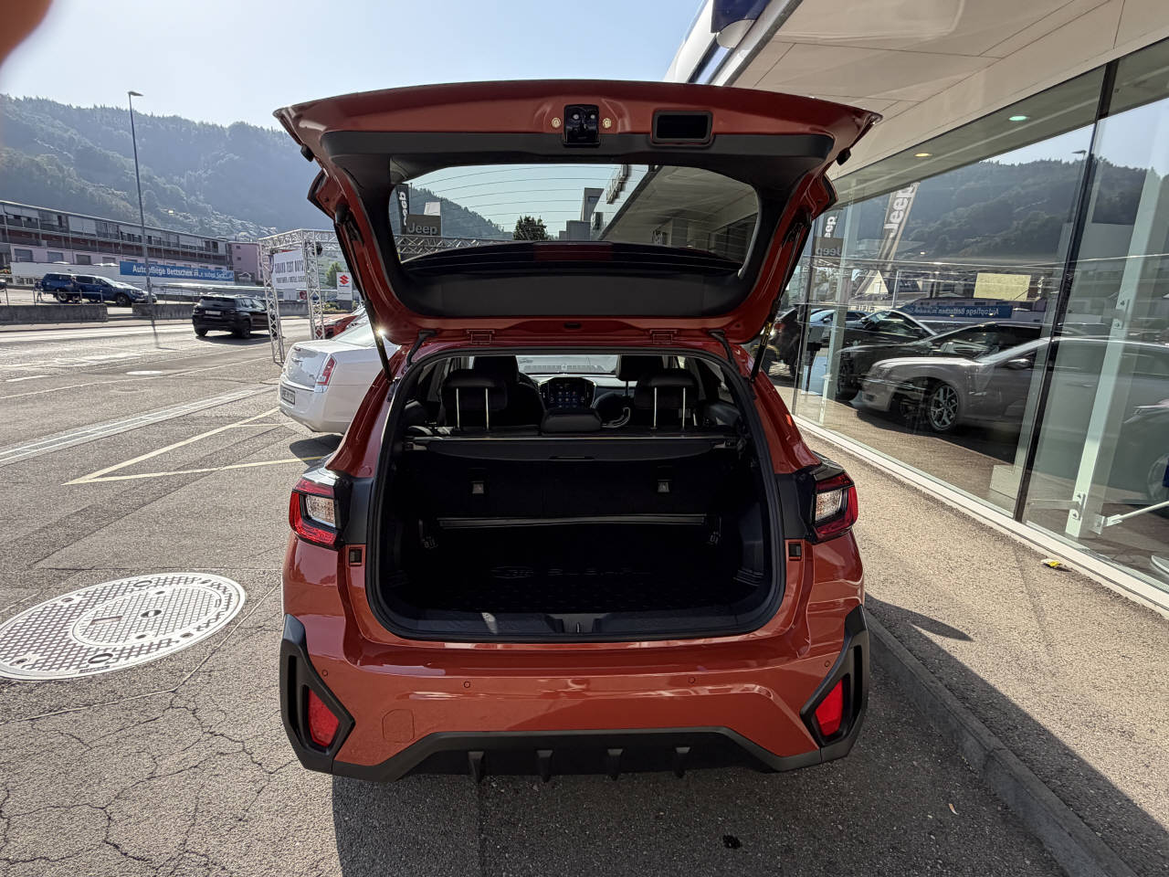 SUBARU Crosstrek 2.0i e-Boxer Luxury-image-6