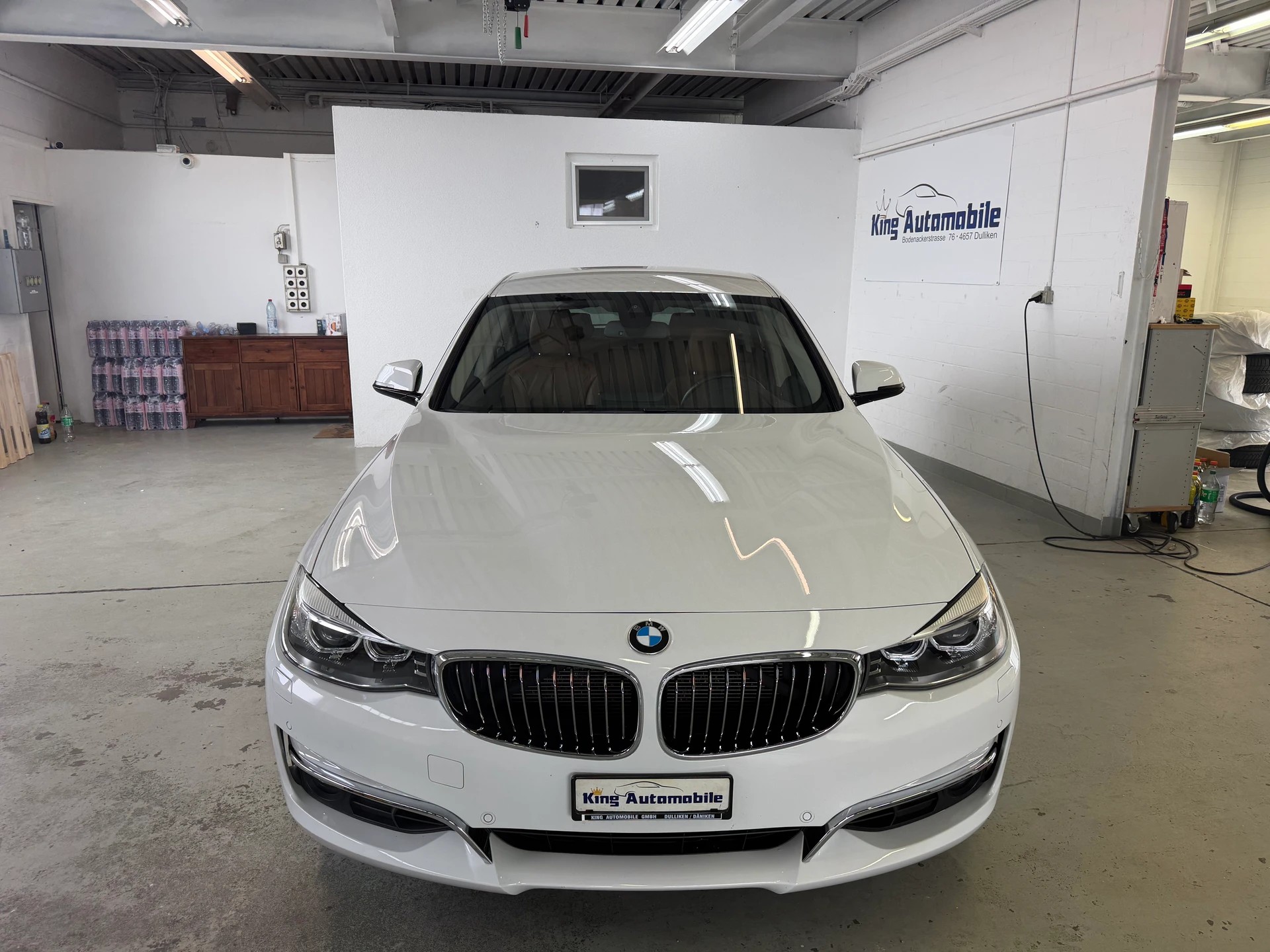 BMW 328i GT xDrive Luxury Line Steptronic | CH-Auto | Frisch MFK |-showroom-element-2