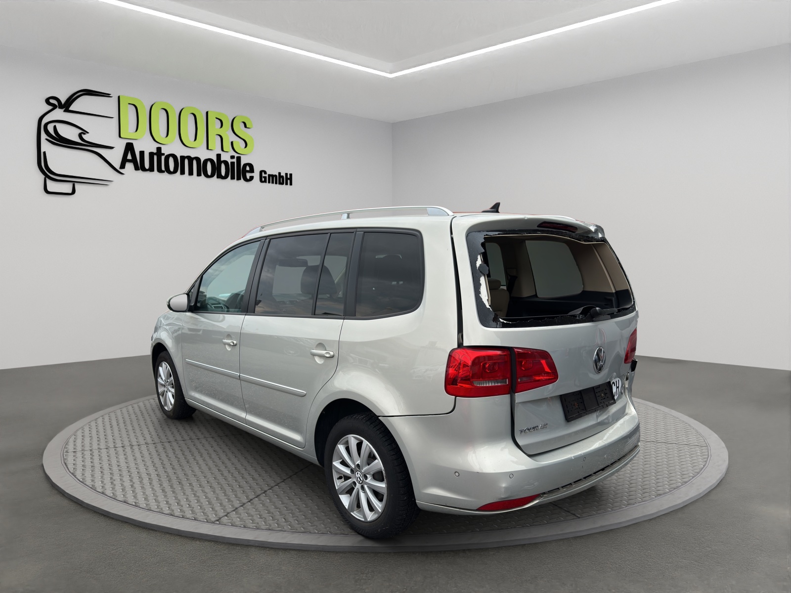 VW Touran 1.4 TSI Highline DSG-image-5