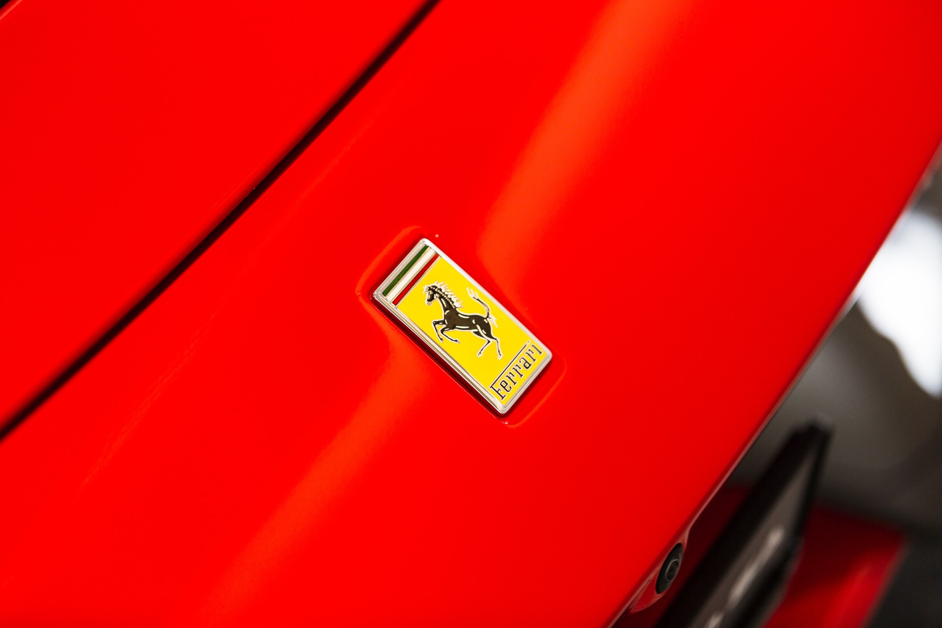 FERRARI 488 Pista 3.9 V8-image-15