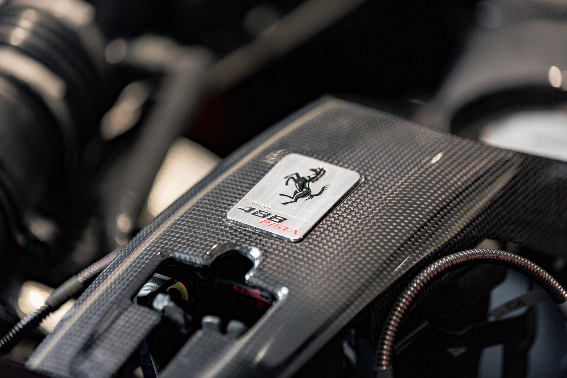 FERRARI 488 Pista 3.9 V8-image-28