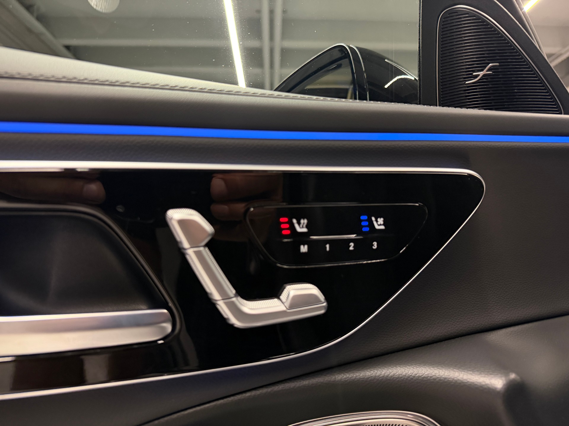 MERCEDES-BENZ E 220 d AMG Line 4matic Advanced Plus*CH-Auto*Gratis Service*Werksgarantie MSI bis 18.12.2028*-image-17