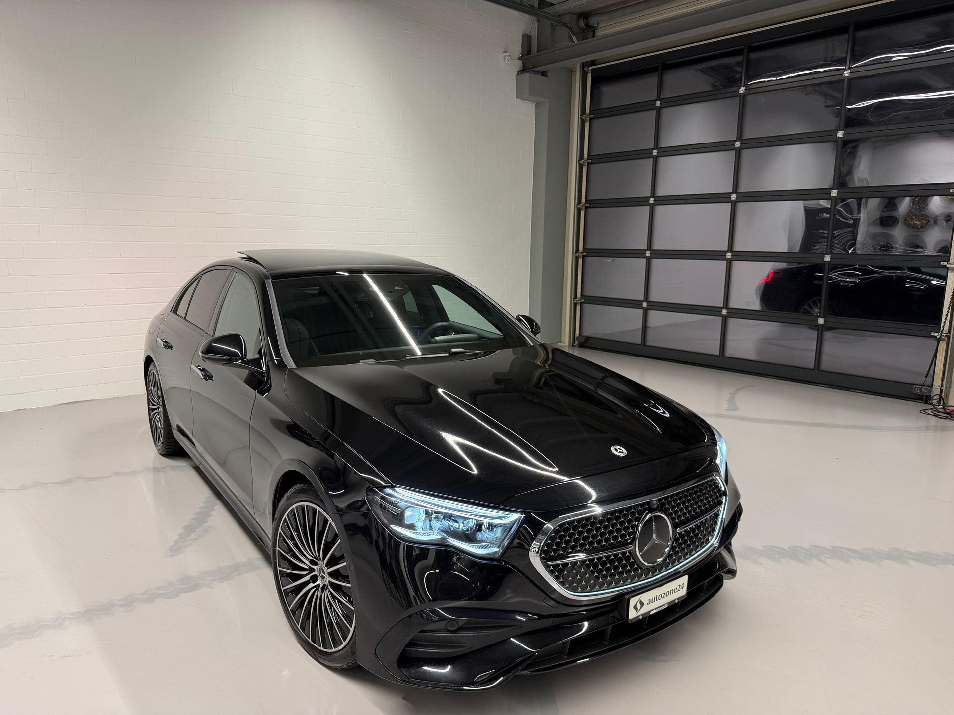 MERCEDES-BENZ E 220 d AMG Line 4matic Advanced Plus*CH-Auto*Gratis Service*Werksgarantie MSI bis 18.12.2028*-image-8