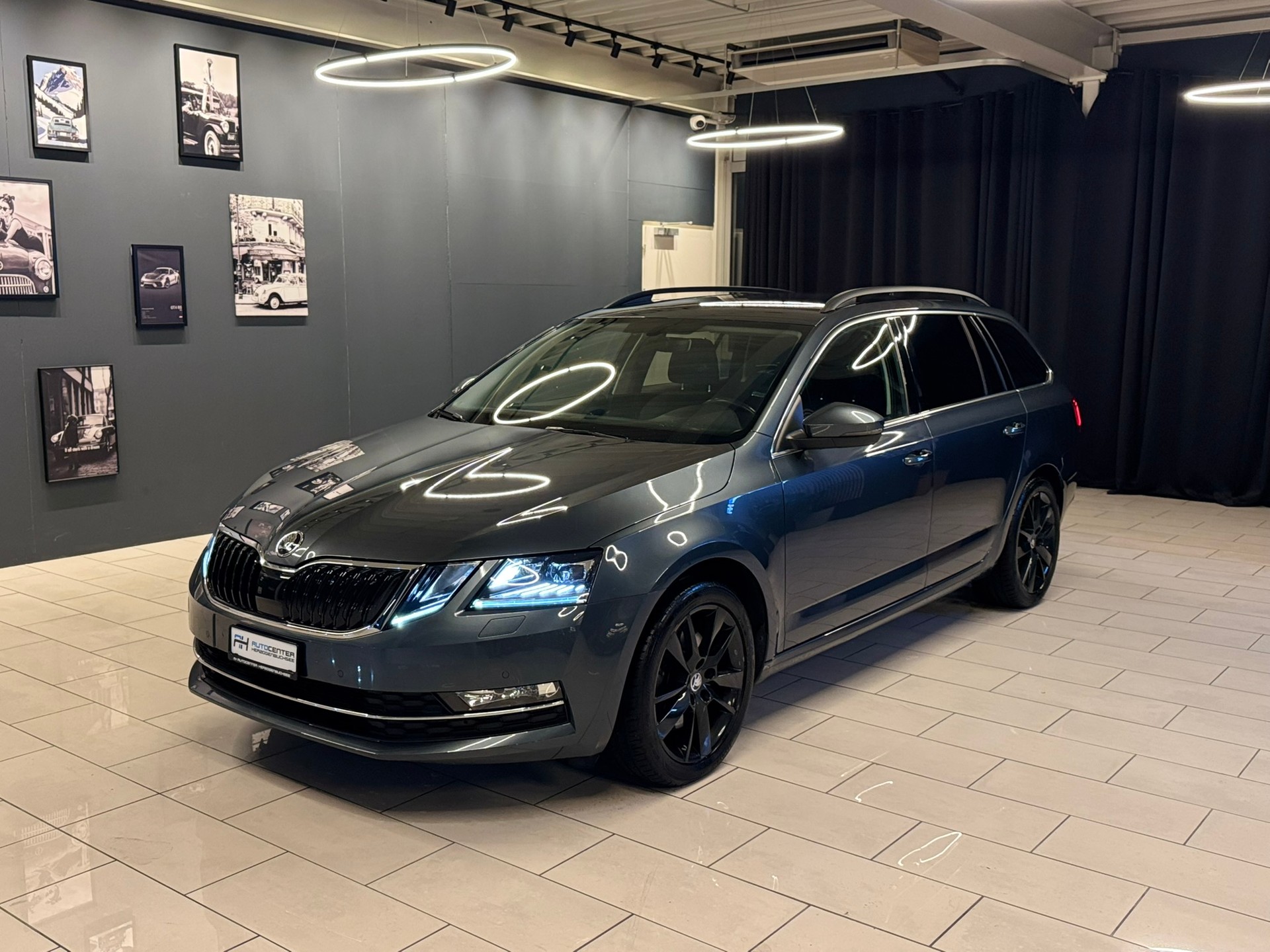 SKODA Octavia Combi 2.0 TDI Style 4x4-showroom-element-2