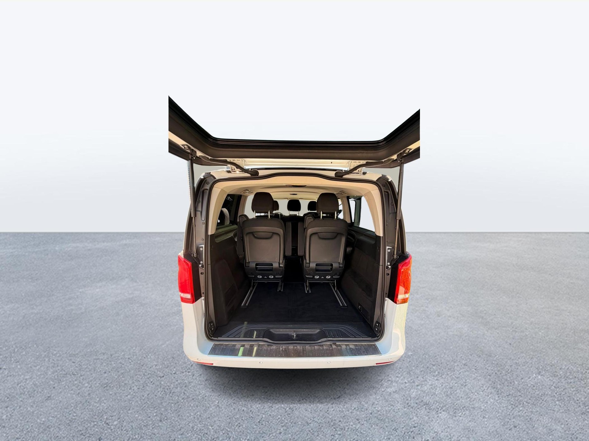 MERCEDES-BENZ V 250 d BlueTec lang 4matic Van-image-9
