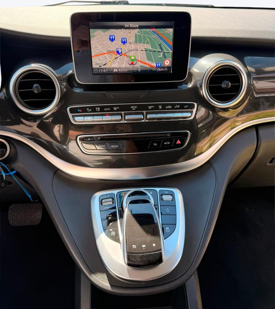 MERCEDES-BENZ V 250 d BlueTec lang 4matic Van-image-12