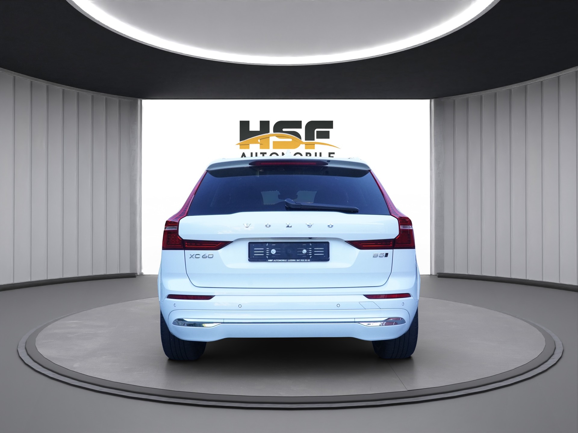 VOLVO XC60 B5 Benzin Mild Hybrid AWD Ultimate Bright Geartronic R-Design *CH Fahrzeug & AHK-2400*-showroom-element-3