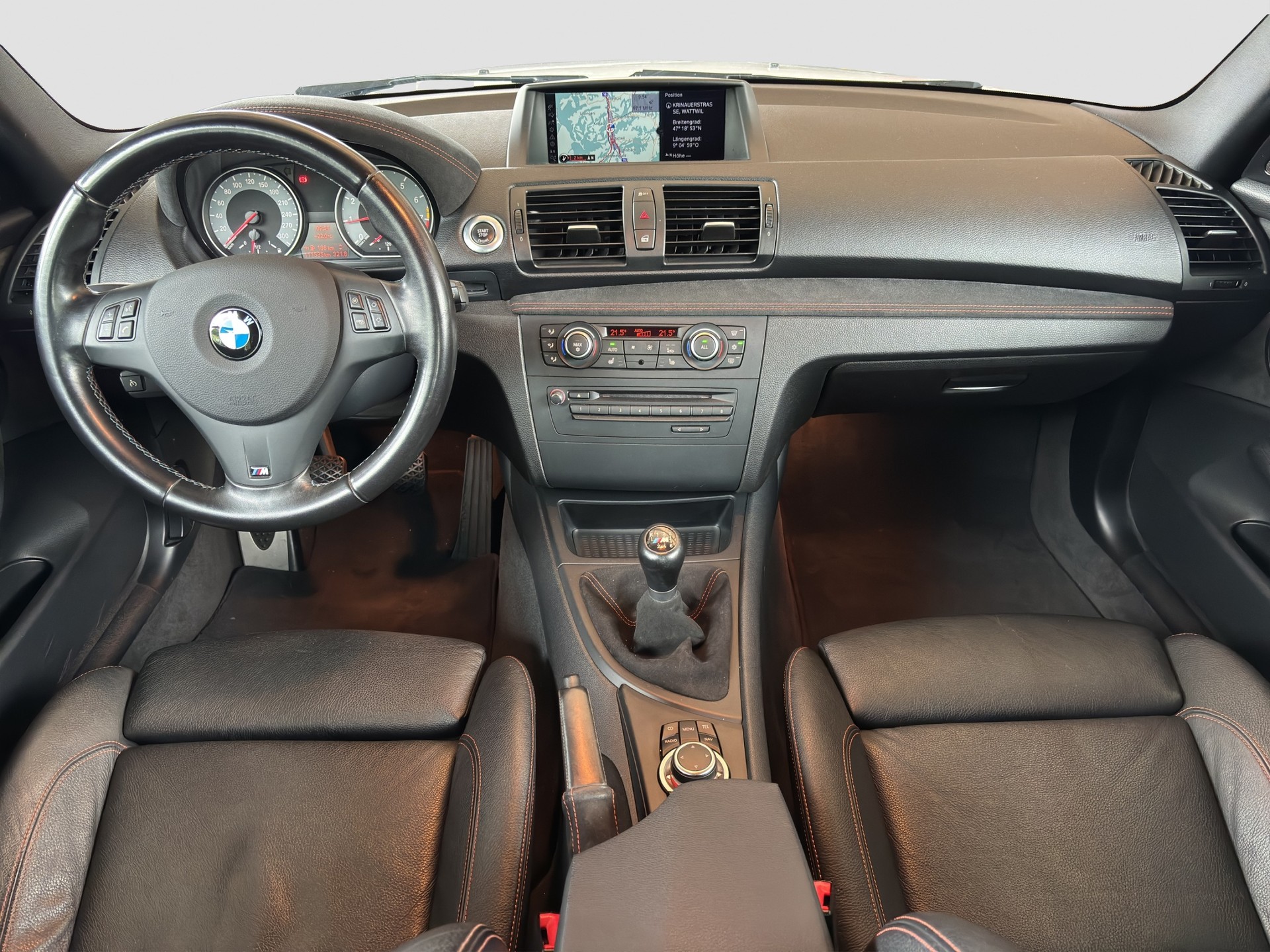 BMW 1er M Coupé-showroom-element-3