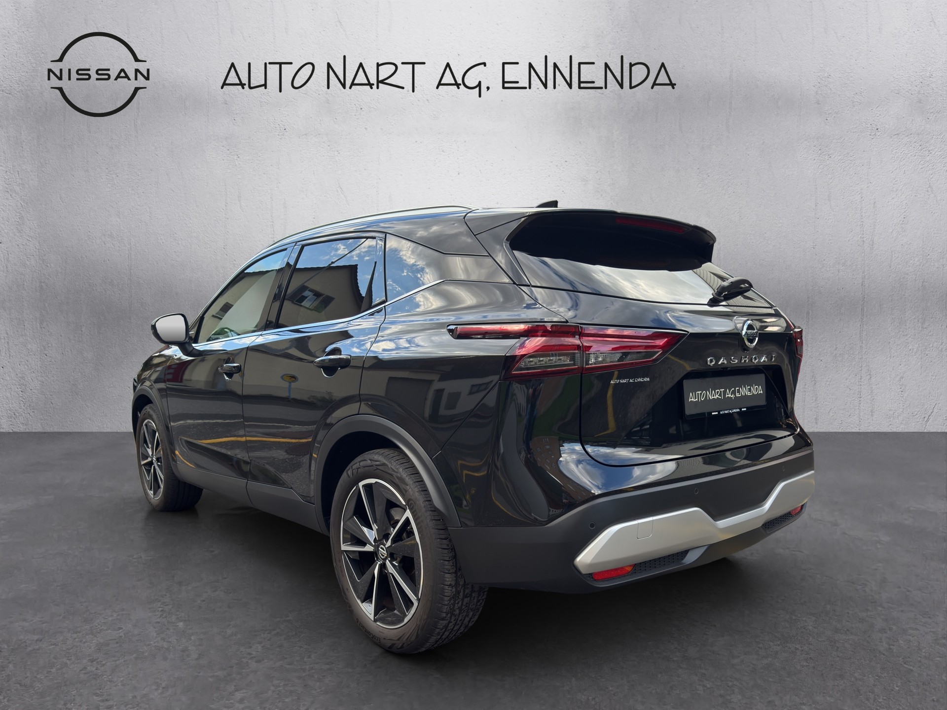 NISSAN Qashqai 1.3MHEV Tekna 4x4-showroom-element-2