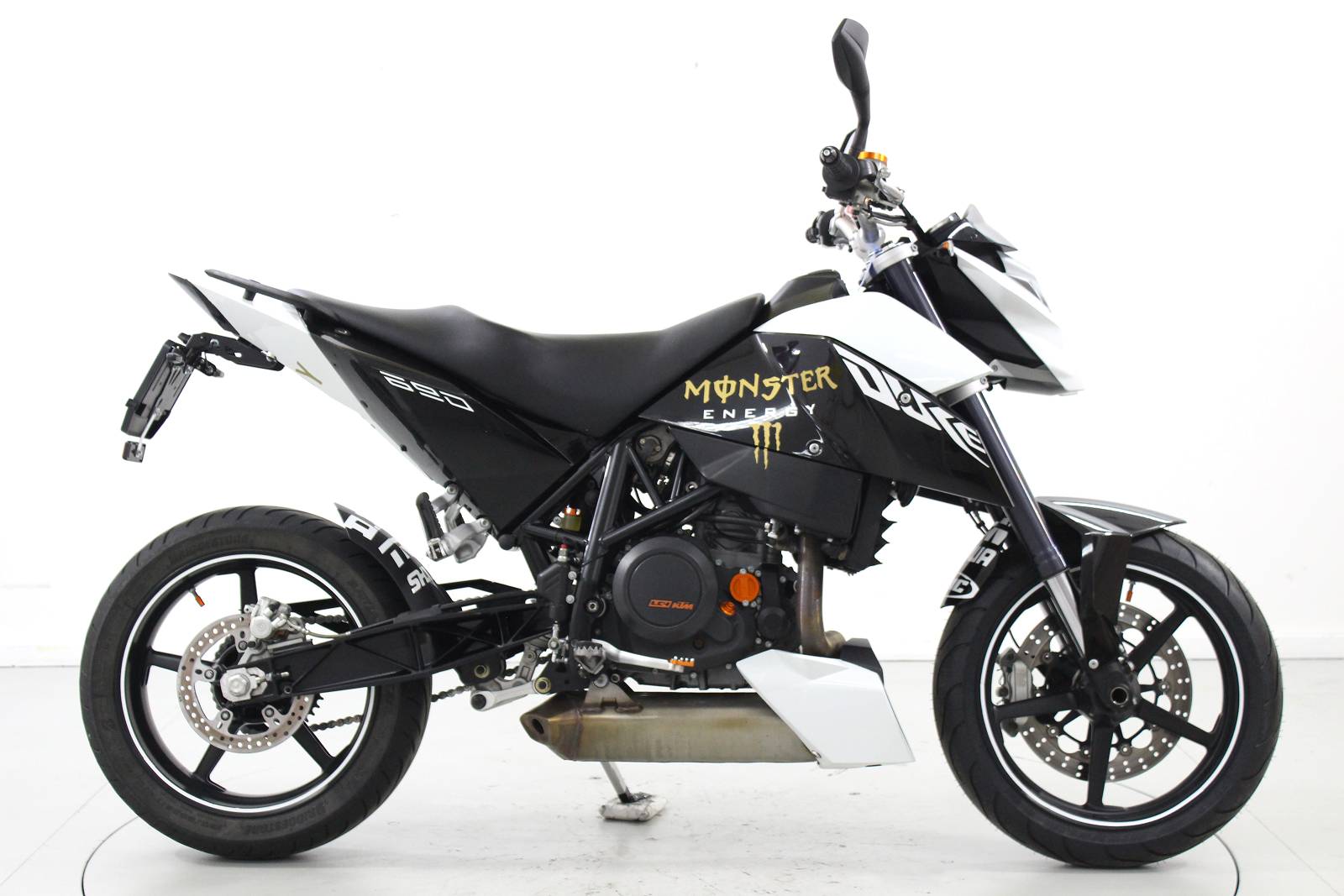 KTM 690 Duke-image-3
