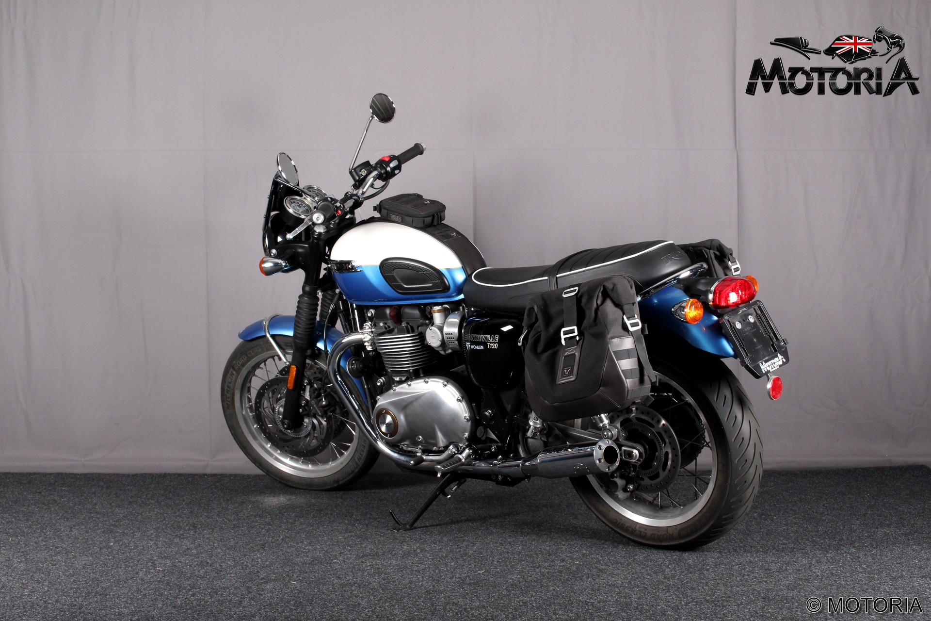 TRIUMPH Bonneville T120 ABS-image-4