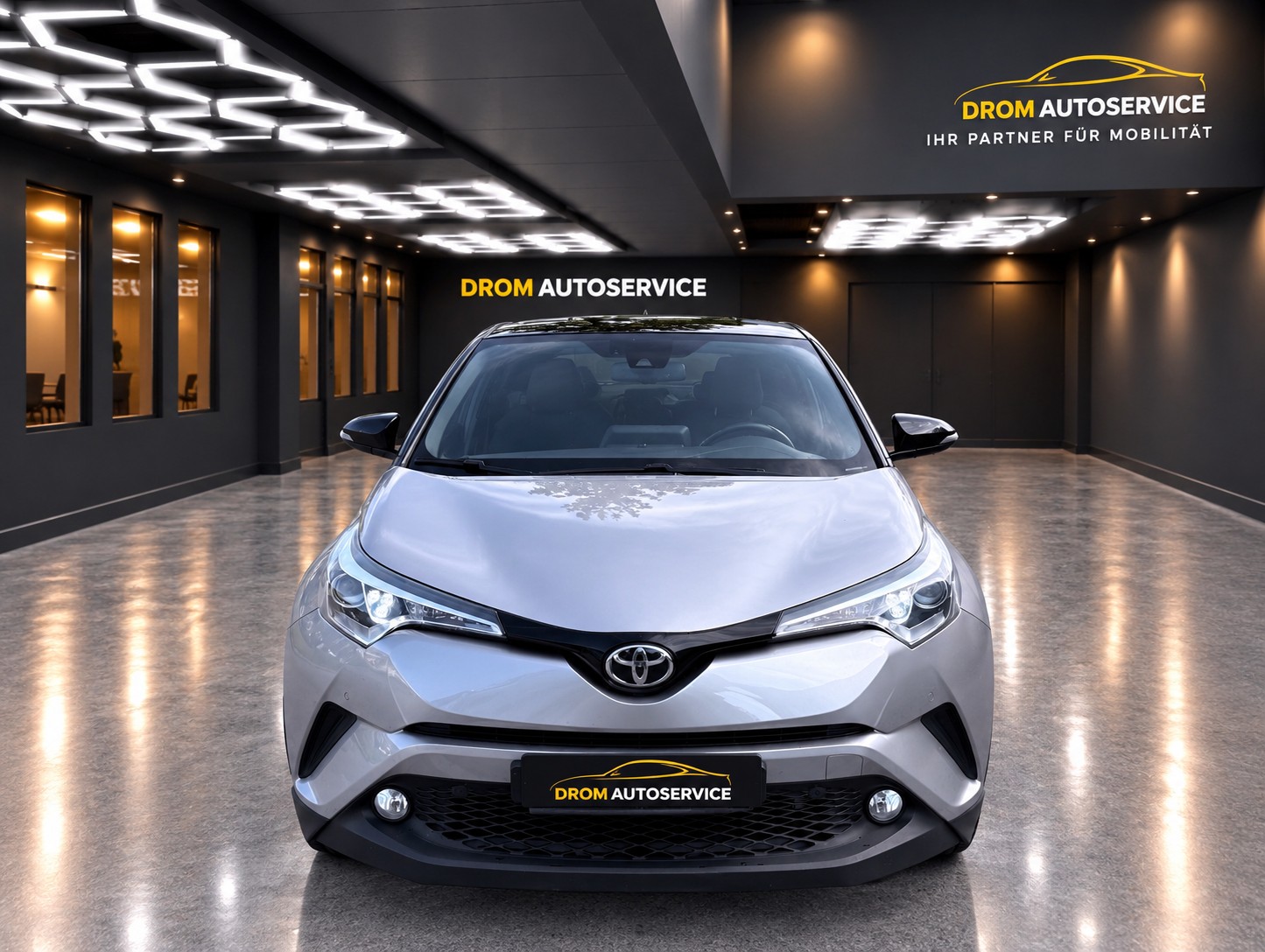 TOYOTA C-HR 1.2 Turbo Style 4WD Multidrive S-showroom-element-1