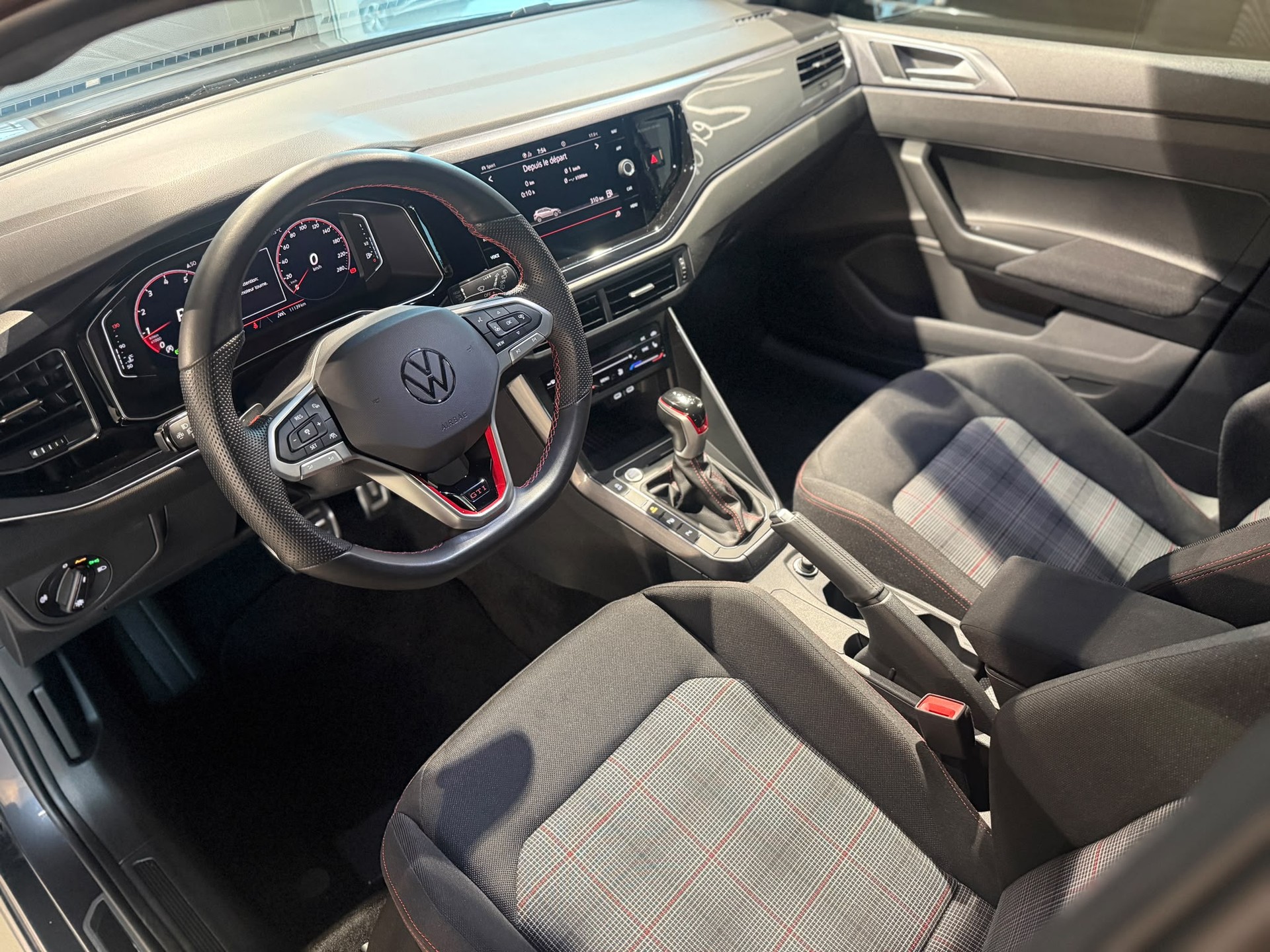 VW Polo 2.0 TSI GTI United DSG-image-8