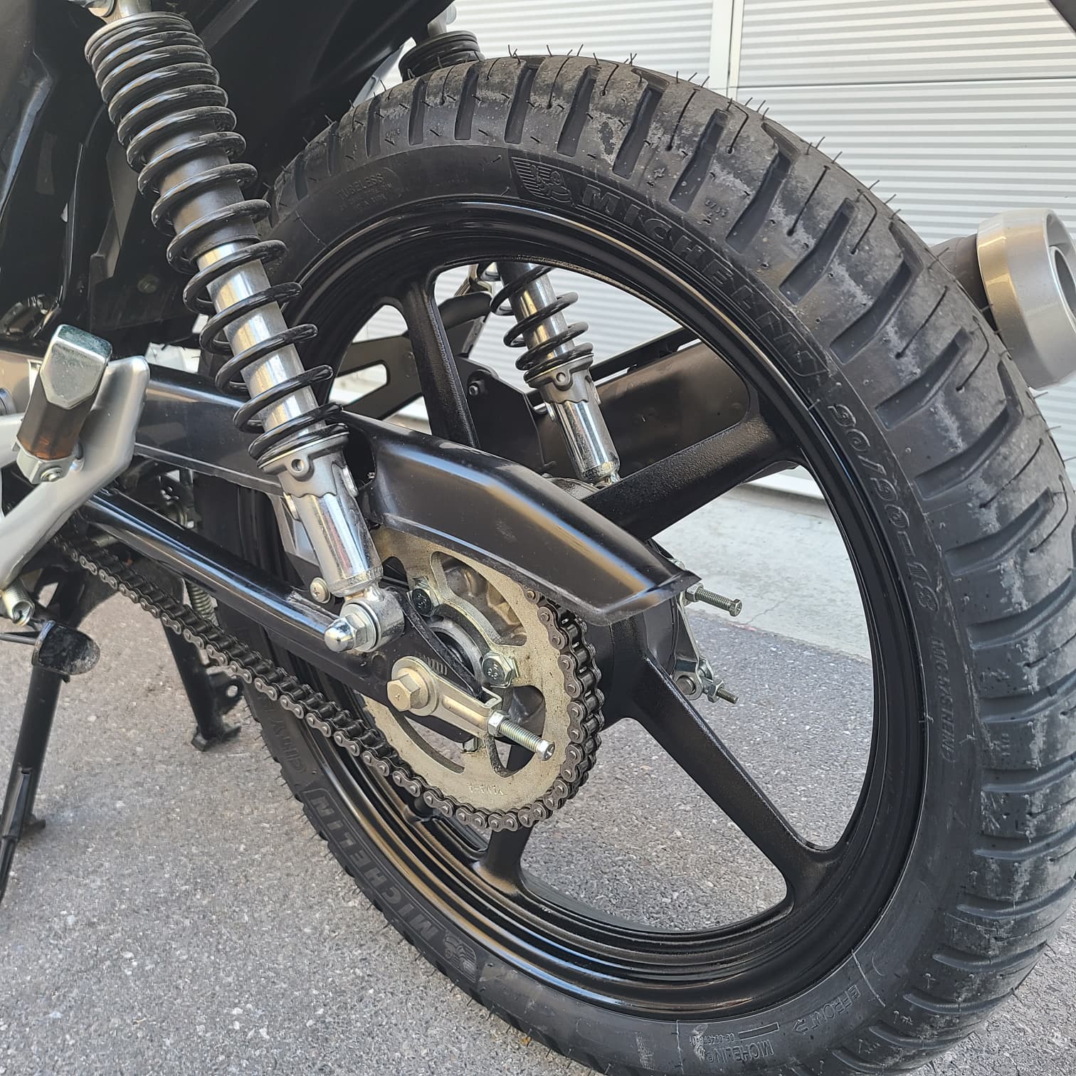YAMAHA YBR 125-image-8