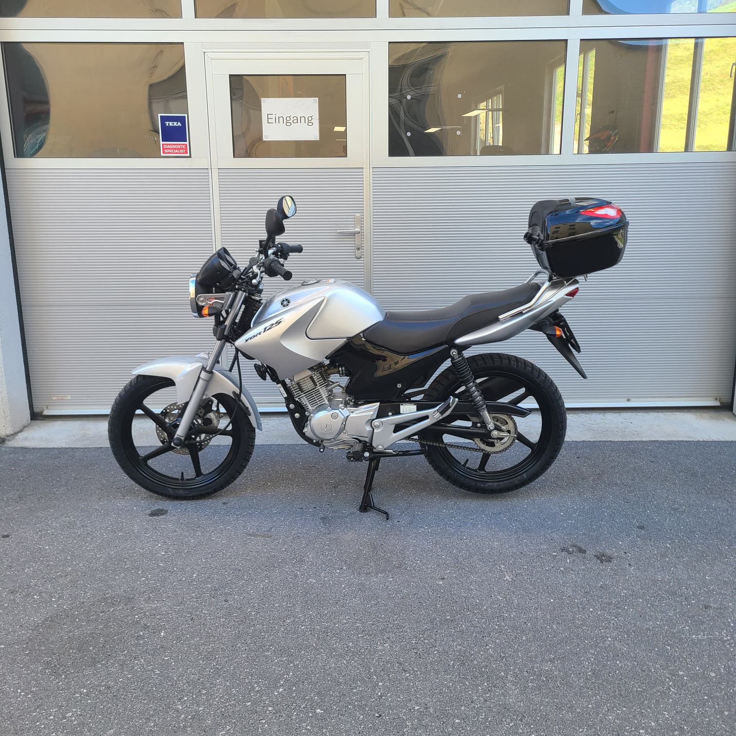 YAMAHA YBR 125-image-4