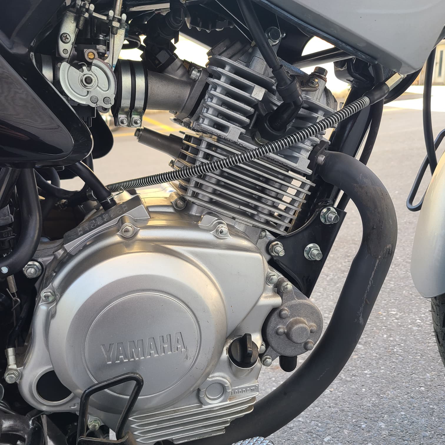YAMAHA YBR 125-image-7